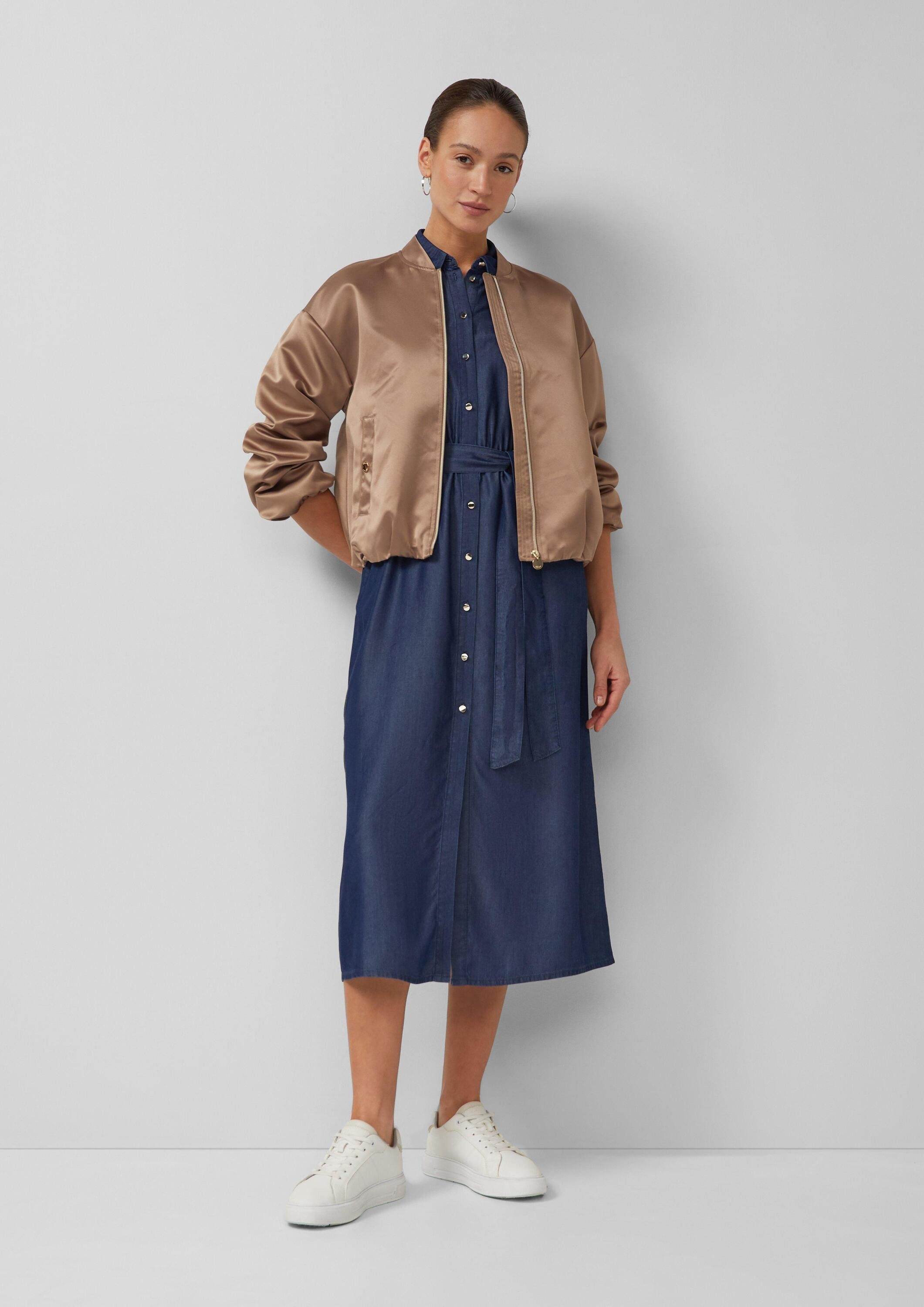 s.Oliver Midikleid Kleid Midi-Hemdblusenkleid aus Lyocell mit Bindegürtel – Bild 5 von 5