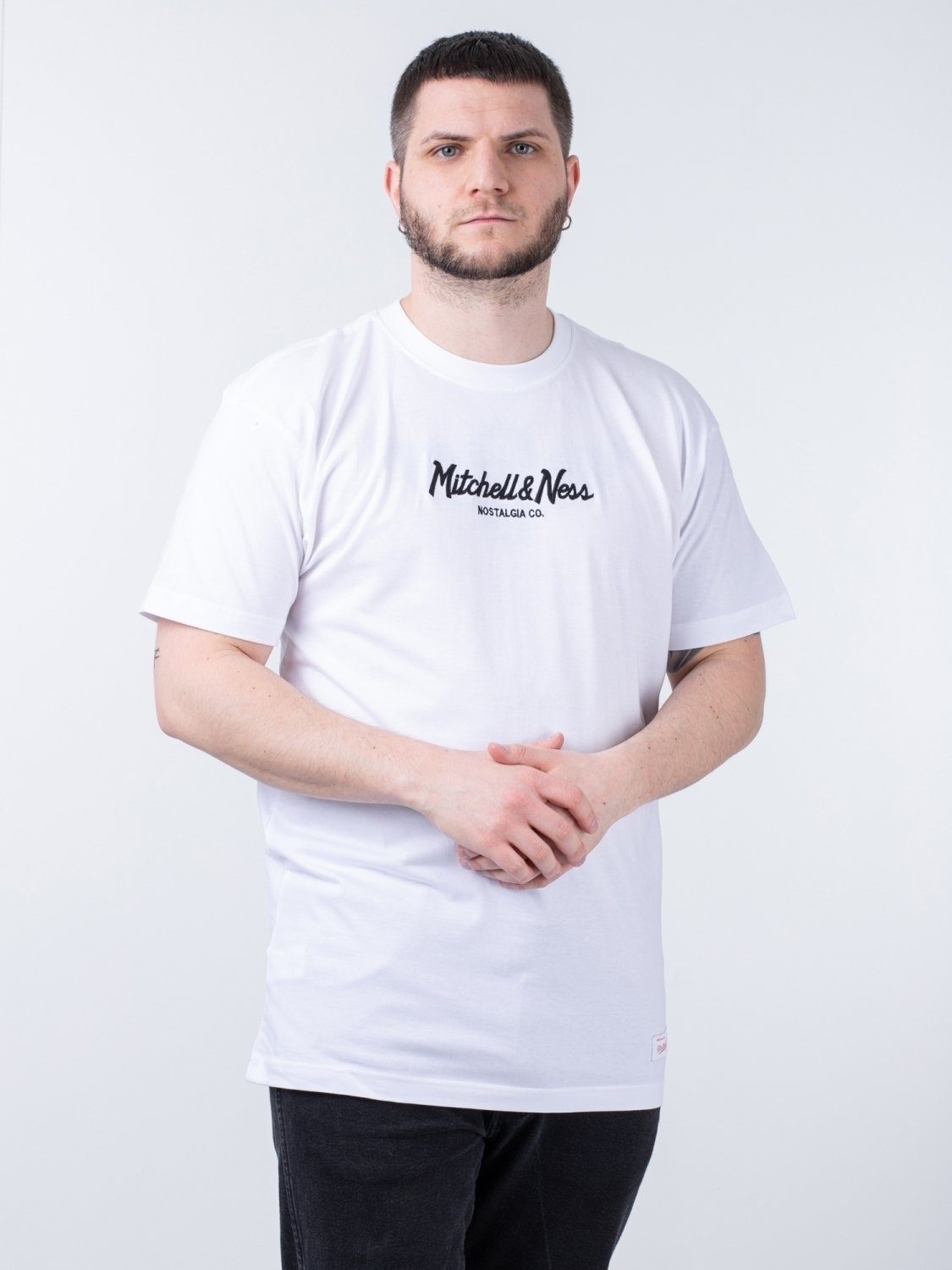 White Tee & Mitchell T-Shirt & Branded Ness Pinscript Mitchell Ness