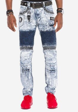 Cipo & Baxx Röhrenjeans mit extravaganter Waschung in Straight Fit