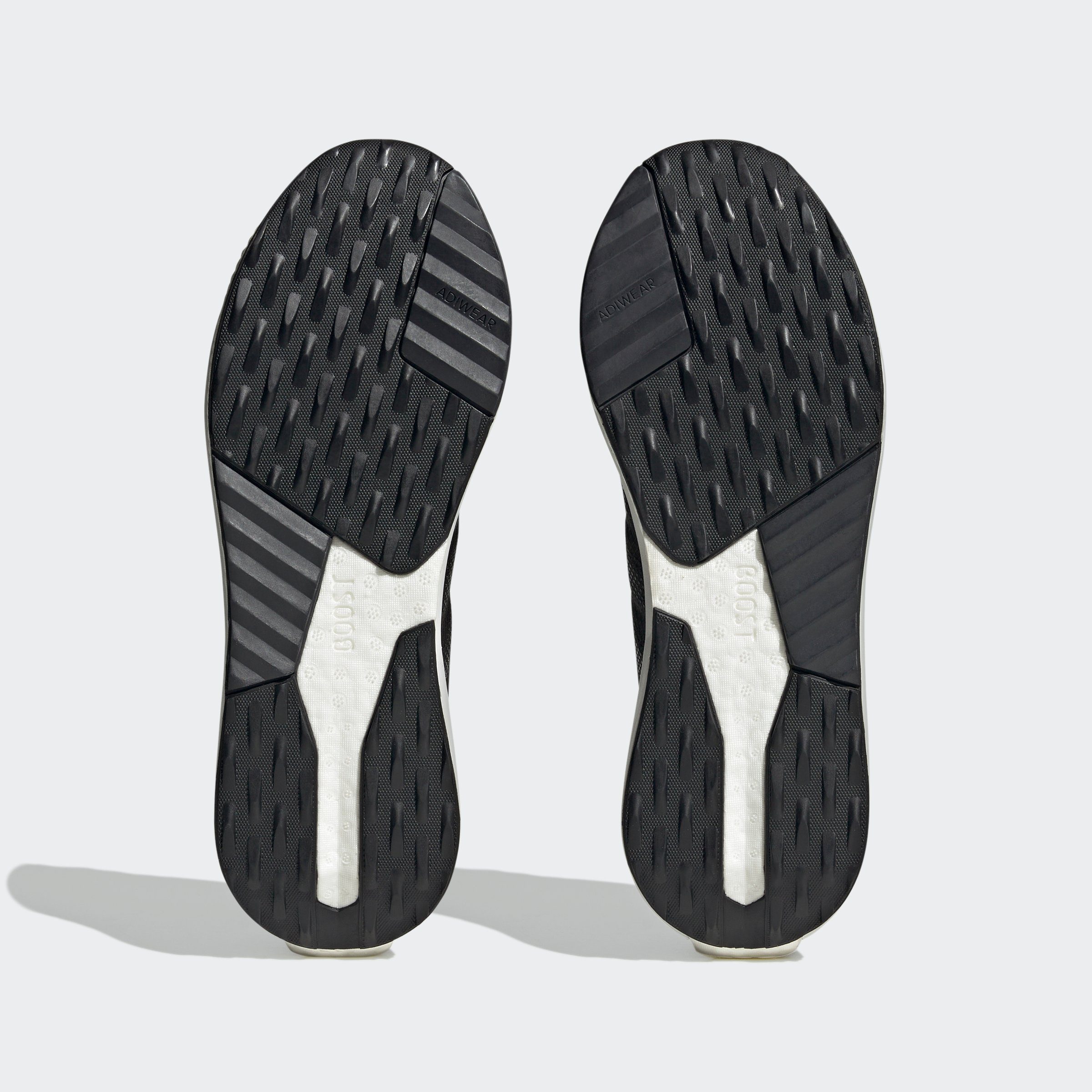 adidas Sportswear Black Grey AVRYN / Sneaker Three / Carbon Core