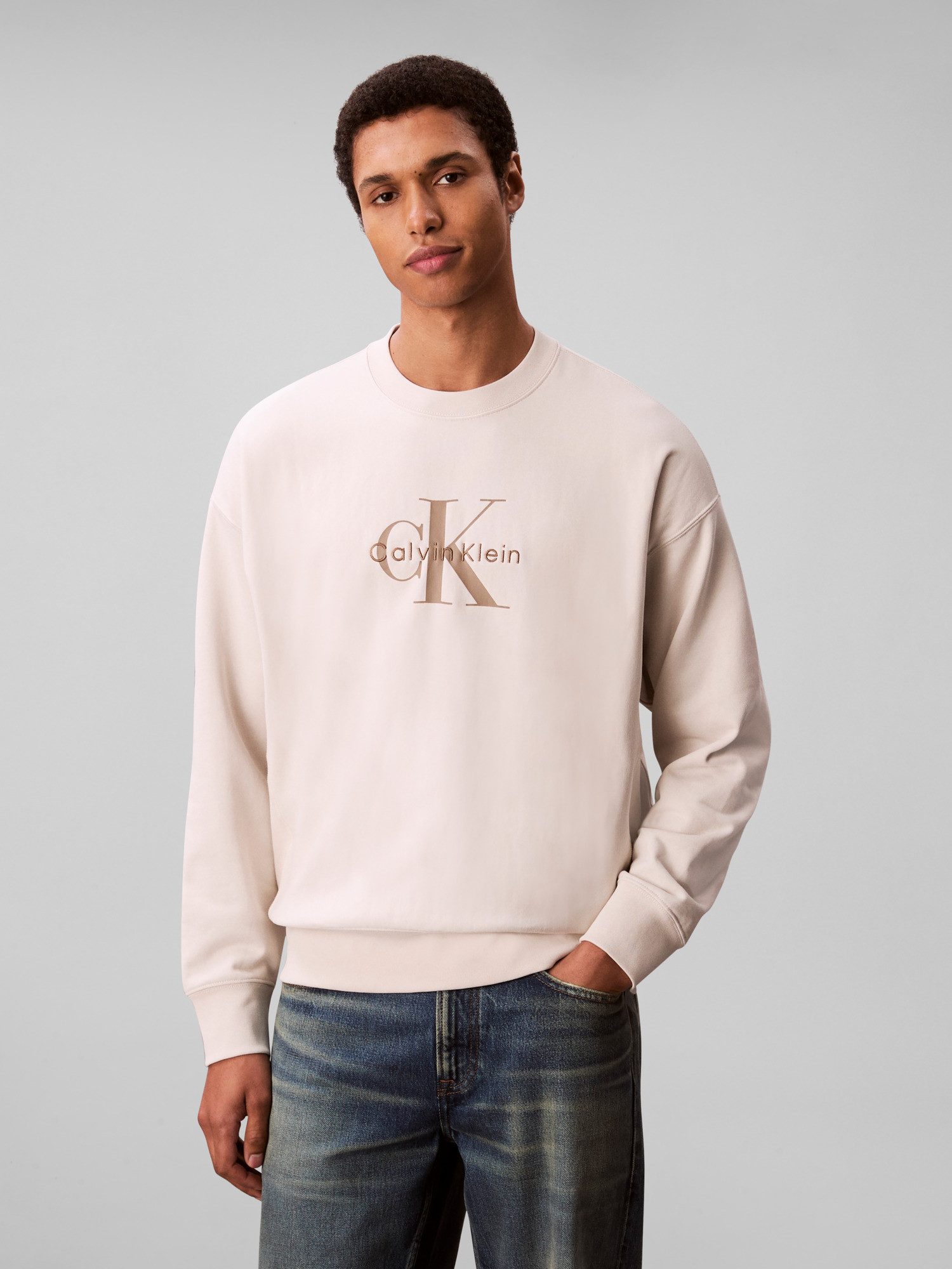Calvin Klein Jeans Sweatshirt LS EU 350TERRY MONOLOGO CN SWTSH Rundhalsausschnitt, regular fit
