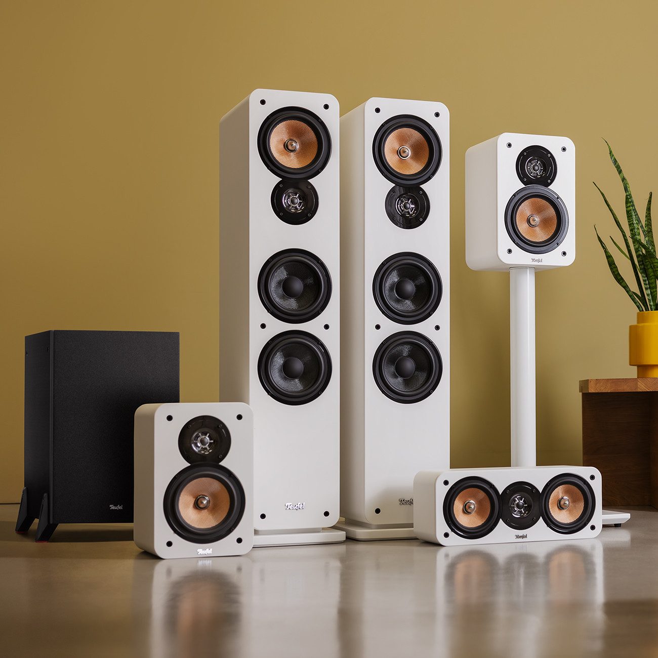 Teufel ULTIMA 40 Surround "5.1-Set" Stand-Lautsprecher (Anschlussklemmen, 440 W, kräftiger 150-Watt-Subwoofer, als Frontfire- oder Downfire-Subwoofer) – Bild 4 von 5