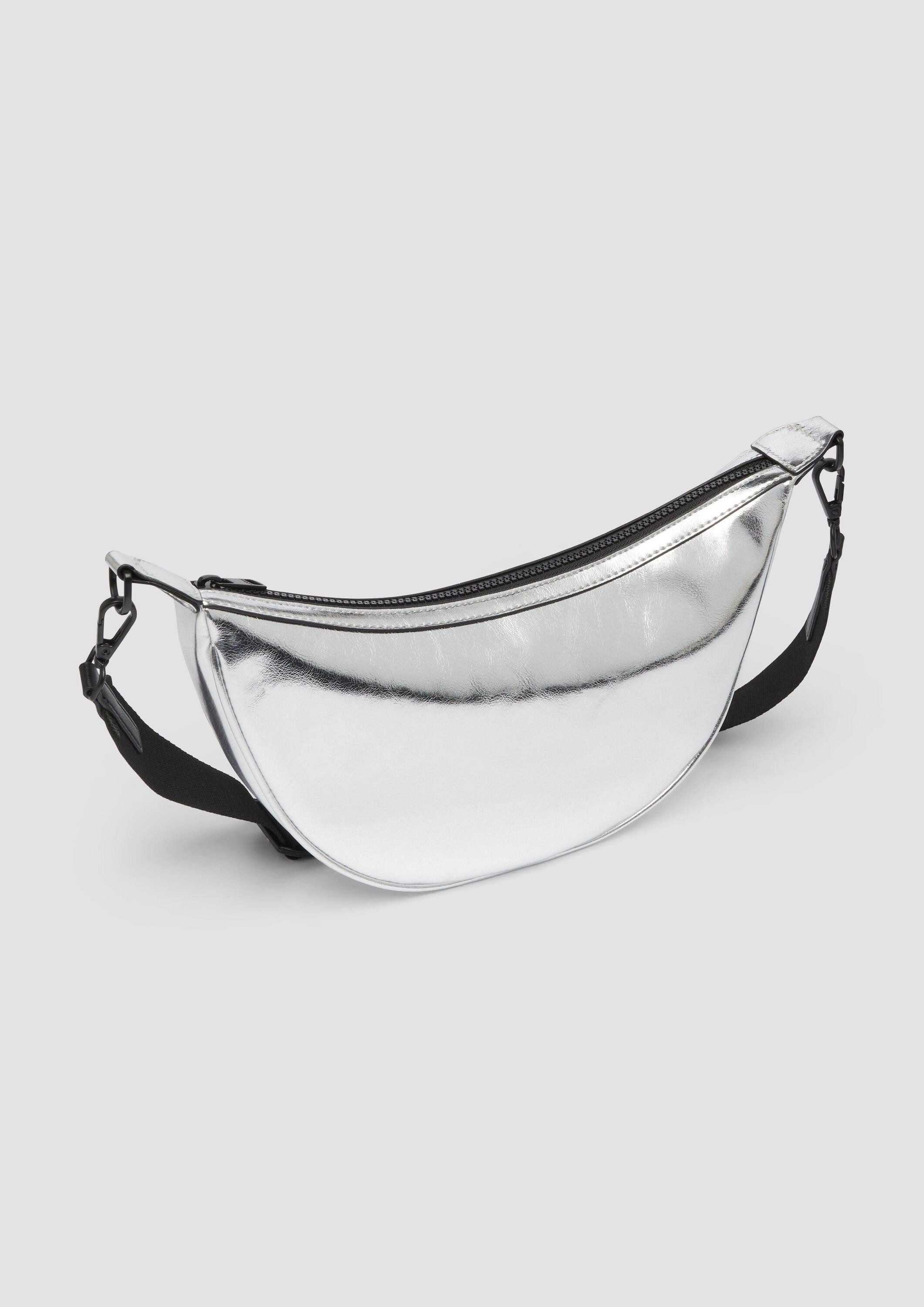 s.Oliver Schultertasche Tasche, Schultertasche in Metallic-Optik