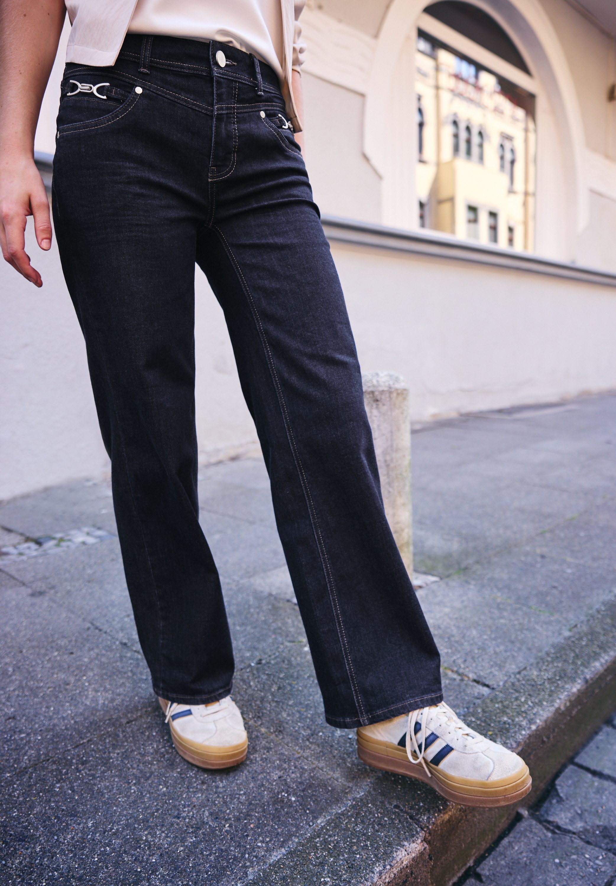 STREET ONE STUDIO Loose-fit-Jeans mit Wide Legs – Bild 2 von 5