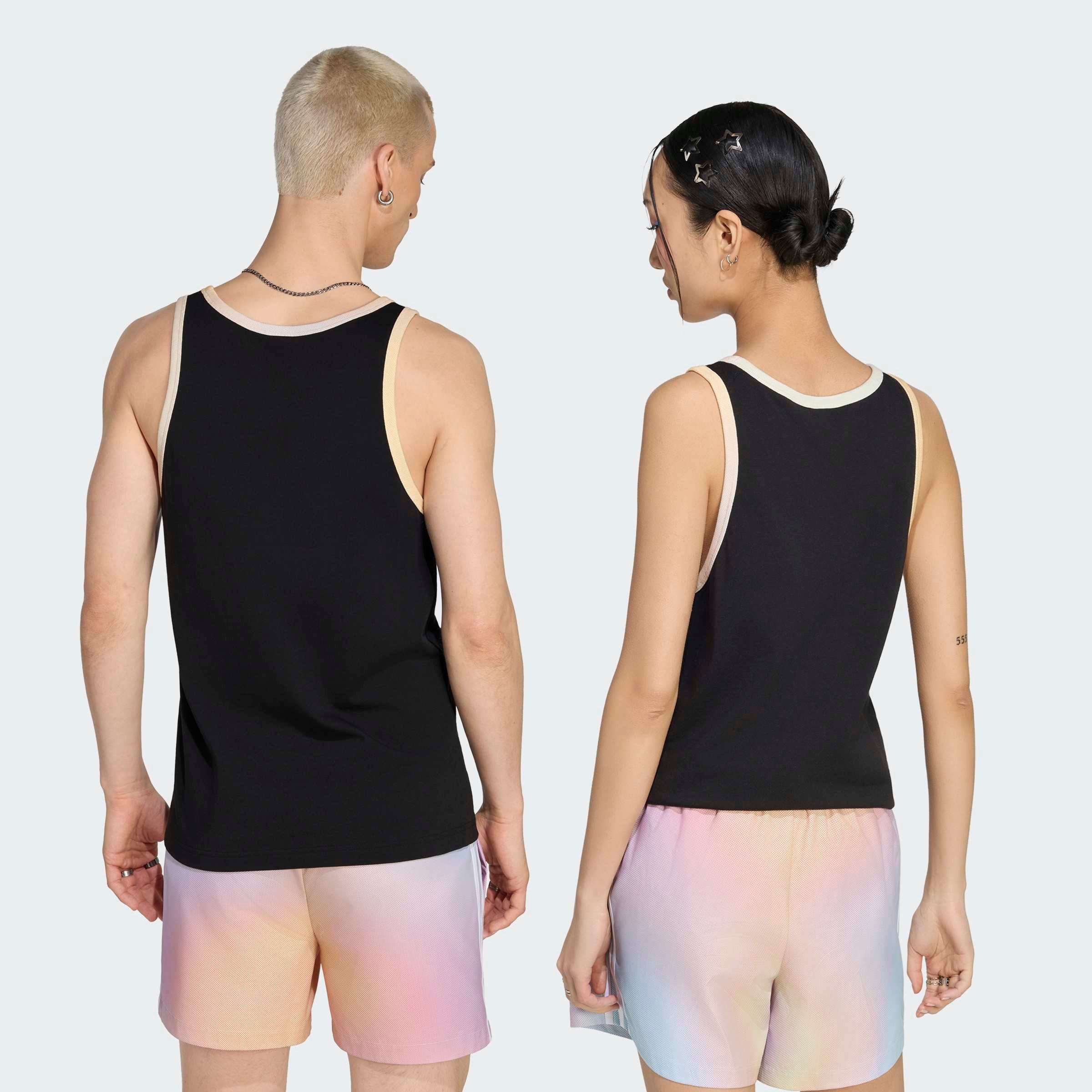 adidas Originals Tanktop PRIDE GFX TANK für Erwachsene, mit Rundhalsausschnitt, ohne Verschluss, aus Baumwolle