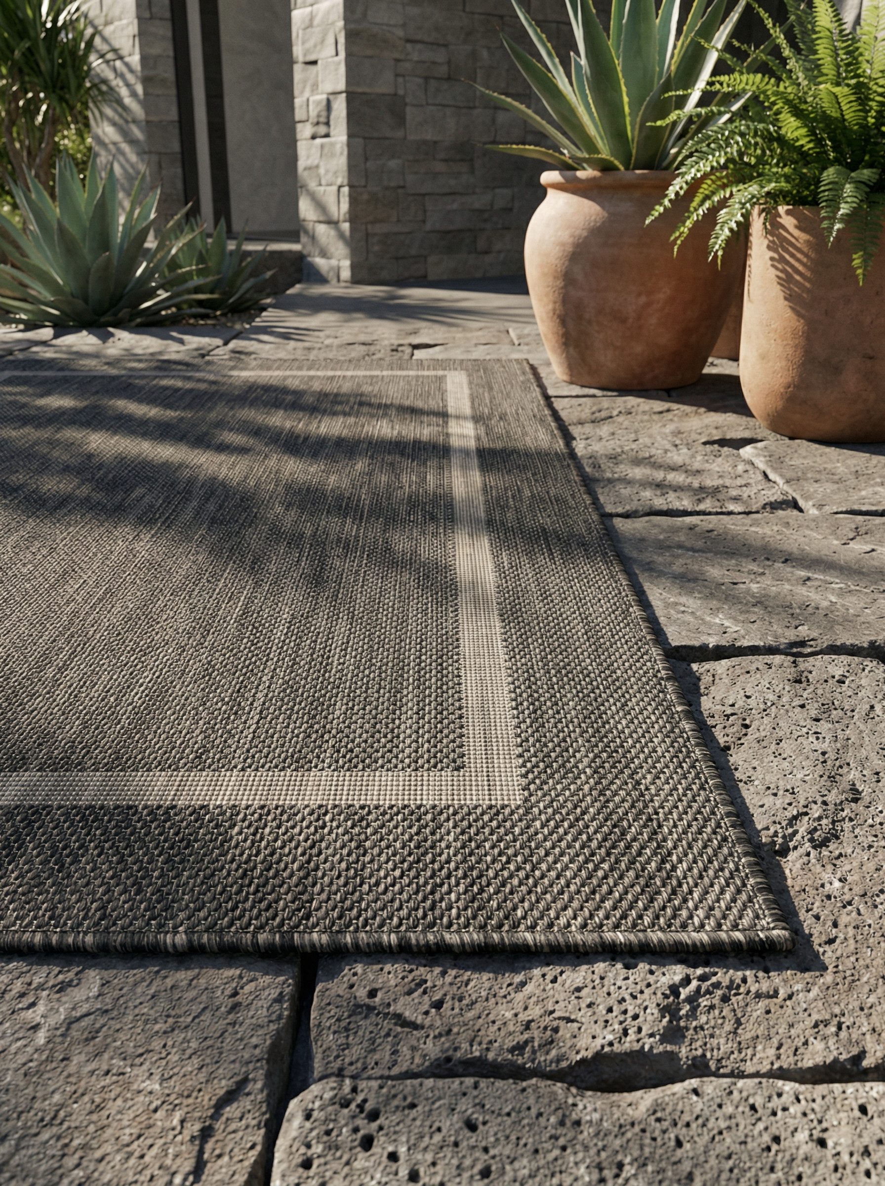 KADIMA DESIGN Outdoorteppich ALSTER Wetterfest UV-Beständig Balkon Waschbar Strapazierfähig Uni, Rechteckig, Höhe: 3 mm, Schwarz, 60x100 cm, Balkonteppich Fußbo – Bild 3 von 5