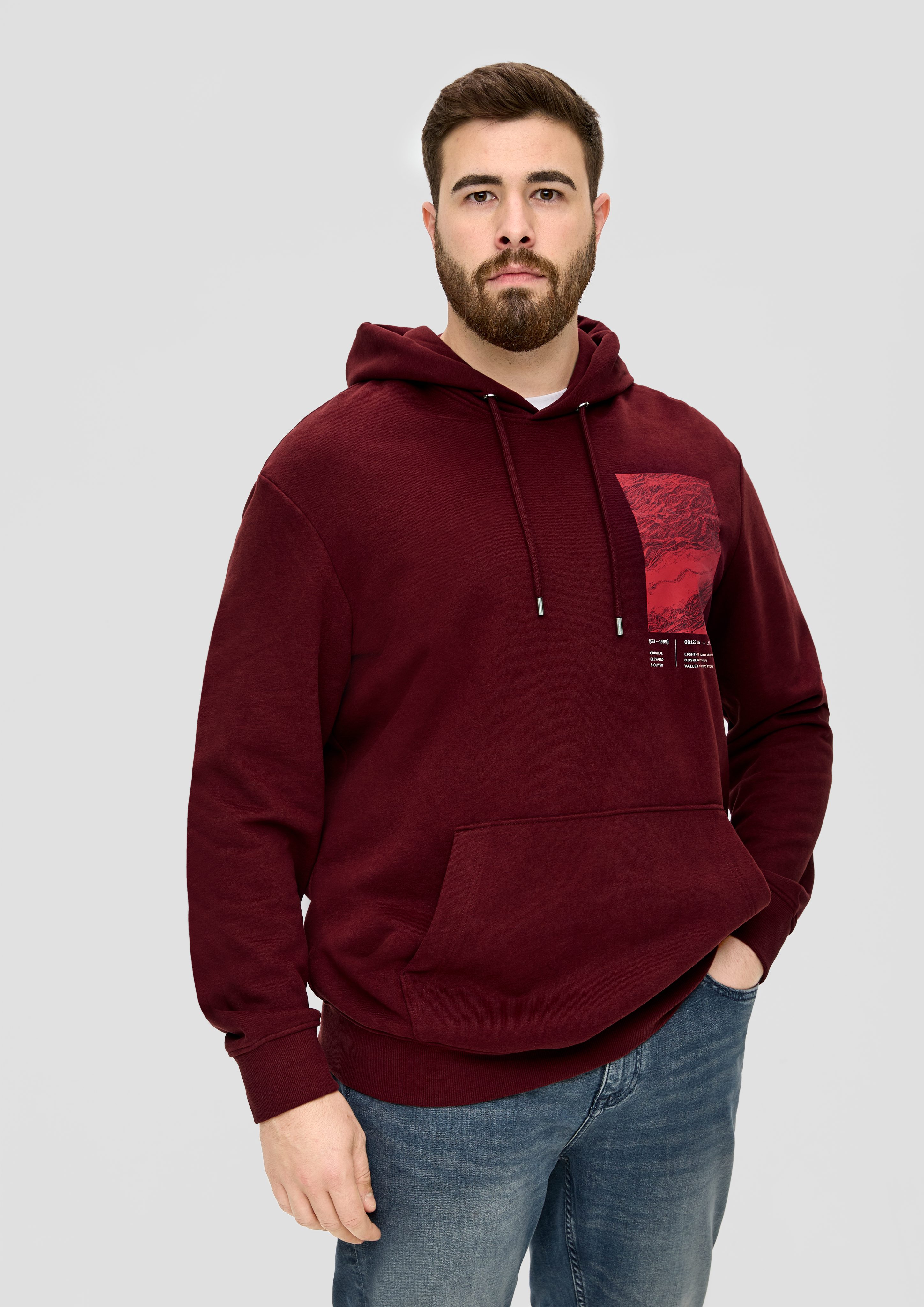 s.Oliver Sweatshirt Kapuzensweater mit Frontprint bordeaux