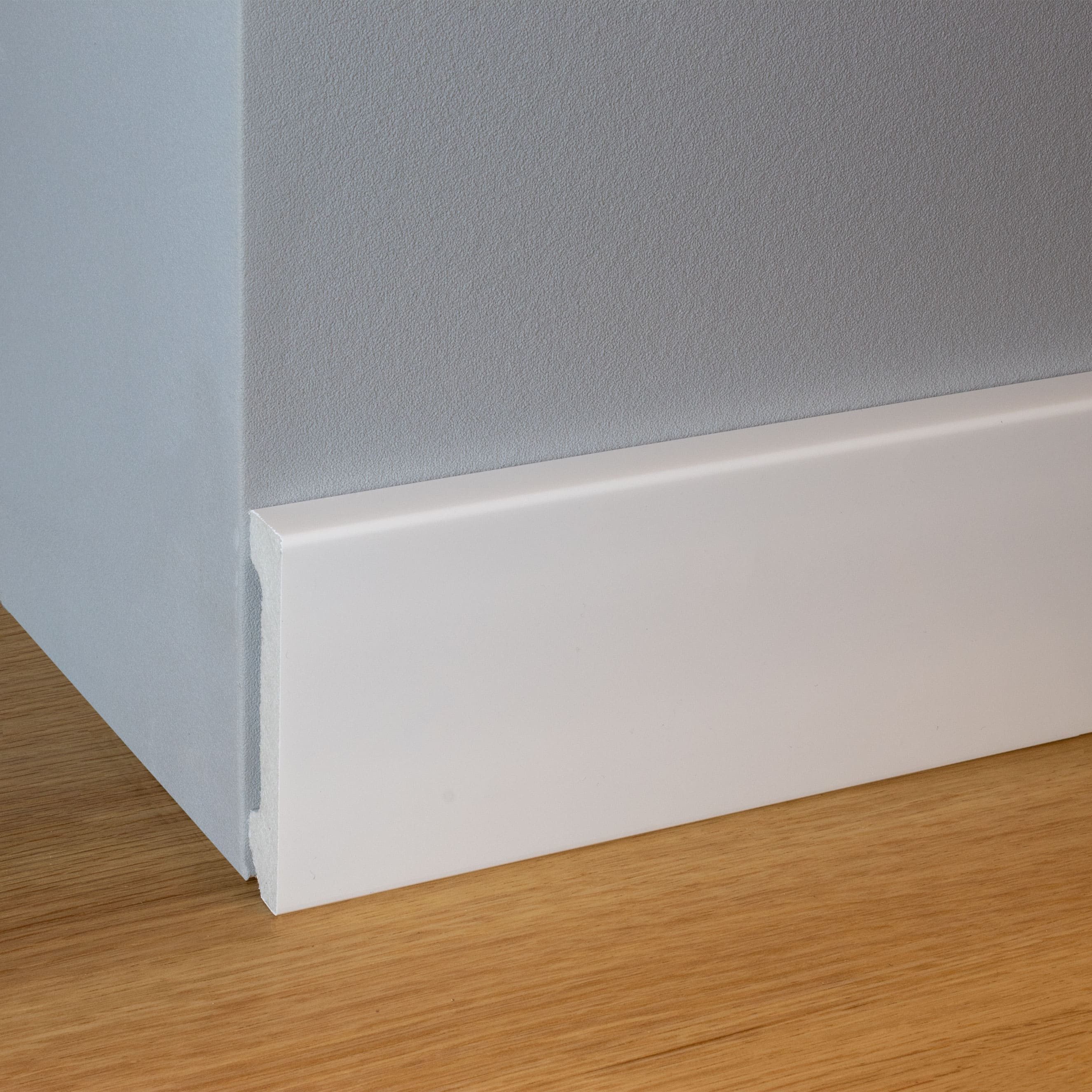 PROVISTON Sockelleiste Fußleiste Kunststoff Weiß - Eckiges Profil 2 Meter, L: 200 cm, H: 8 cm, 1-St.