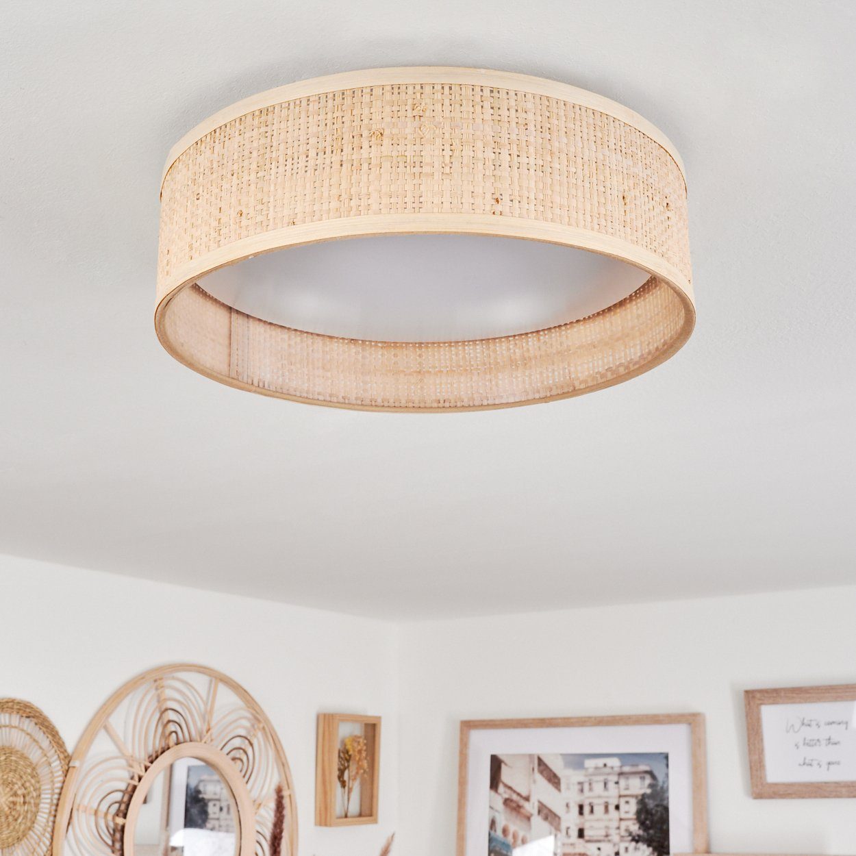 hofstein Deckenleuchte dimmbare Deckenlampe aus Rattan/Kunststoff in Natur/Weiß, LED fest integriert, 3000 Kelvin, über herkömmlichen Lichtschalter dimmbar, LED 24 Watt, 3100 Lumen
