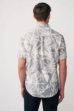 Next Kurzarmhemd Strukturiertes Kurzarm-Hemd mit Blumenmuster (1-tlg)