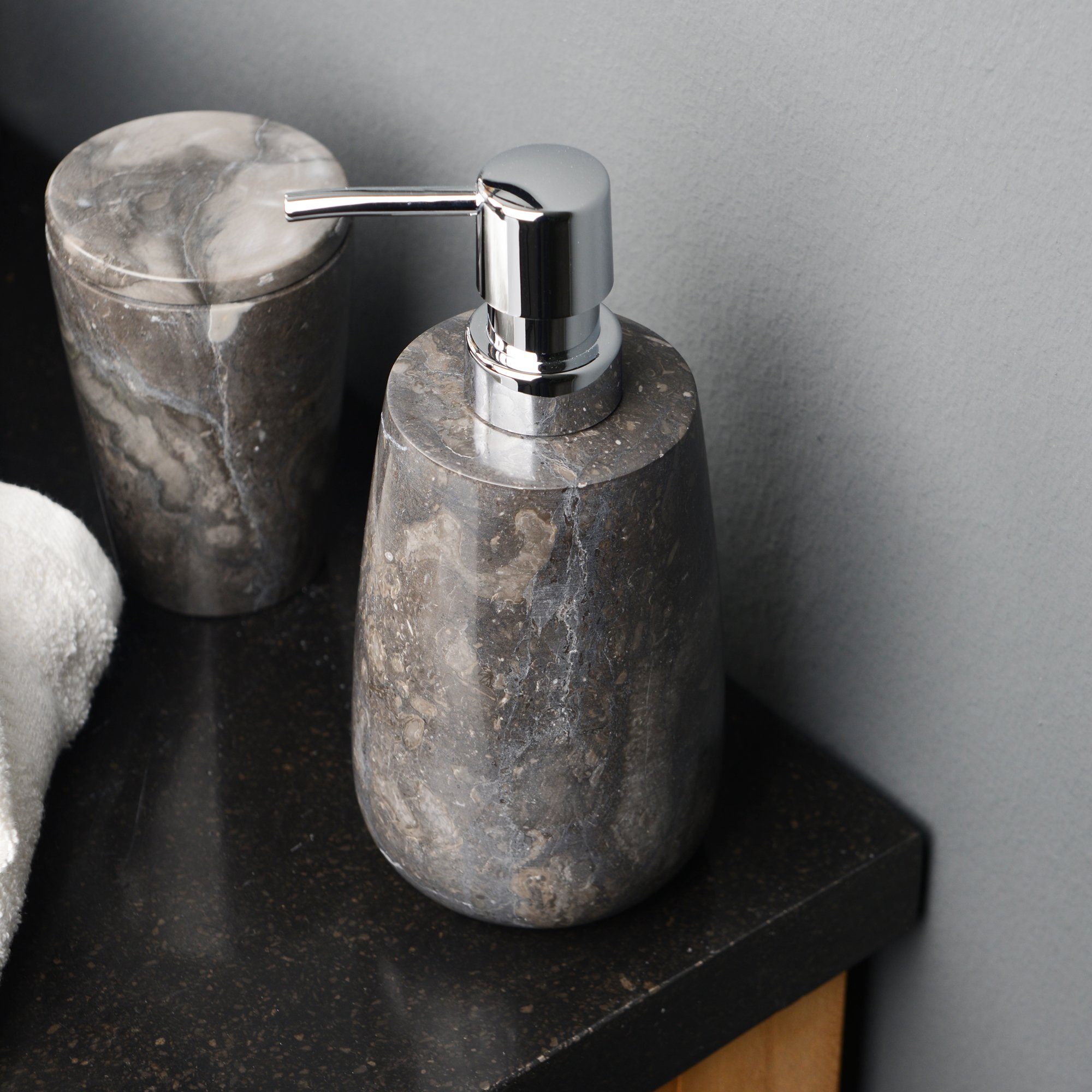 wohnfreuden Seifenspender Marmor Seifenspender Cara schwarz, 30833 günstig online kaufen