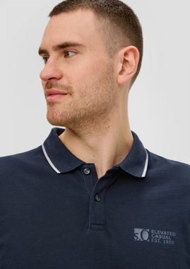s.Oliver Kurzarmshirt Poloshirt mit Piquêstruktur und Logo-Print Garment Dye