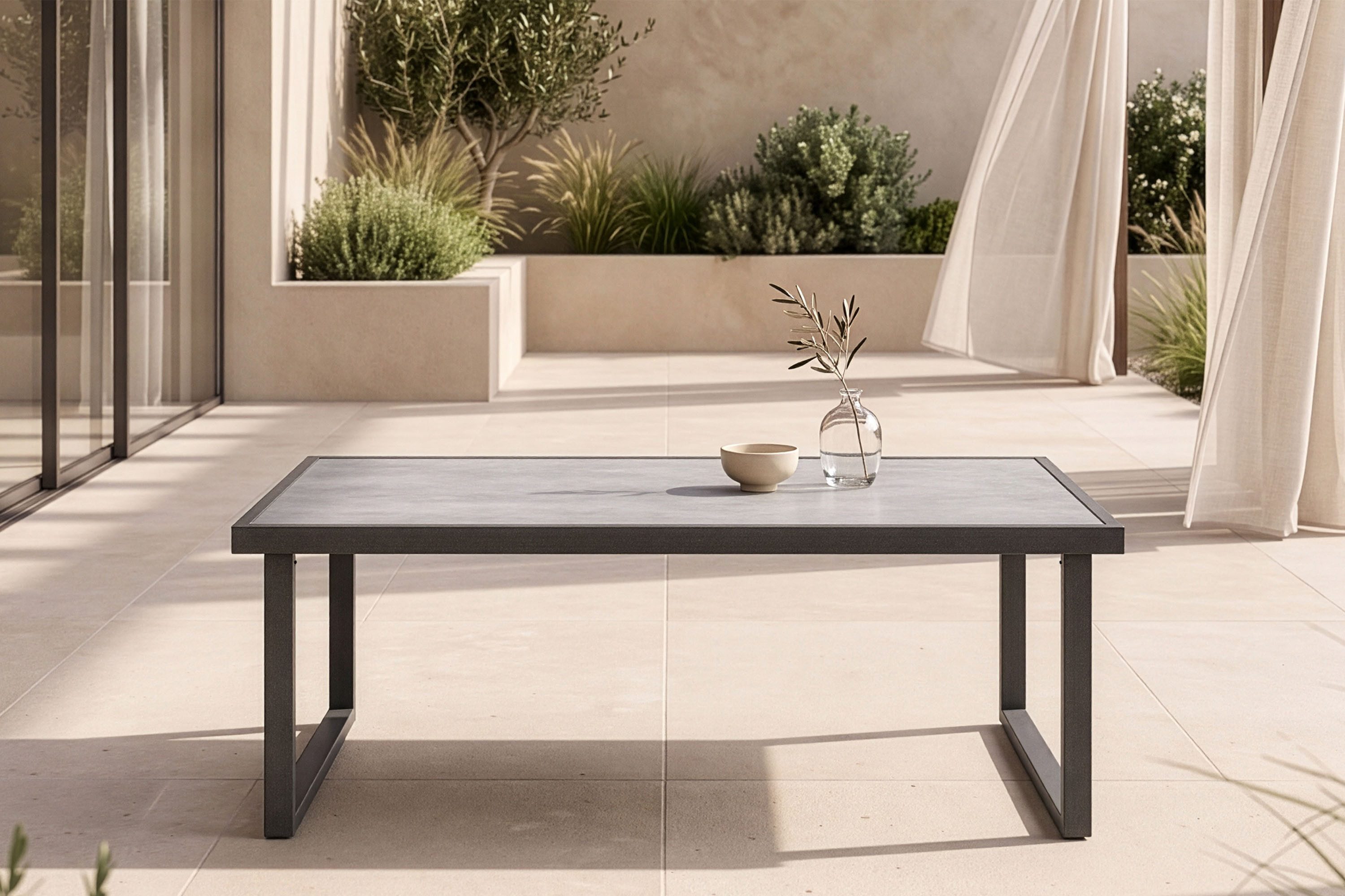 KONSIMO® Gartentisch FRENA Gartentisch hergestellt in der EU (1x Tisch, Maße: 118x45x65 cm, 1x Tisch), handgefertigt, Rostbeständig, Stahl, UV-Beständigkeit