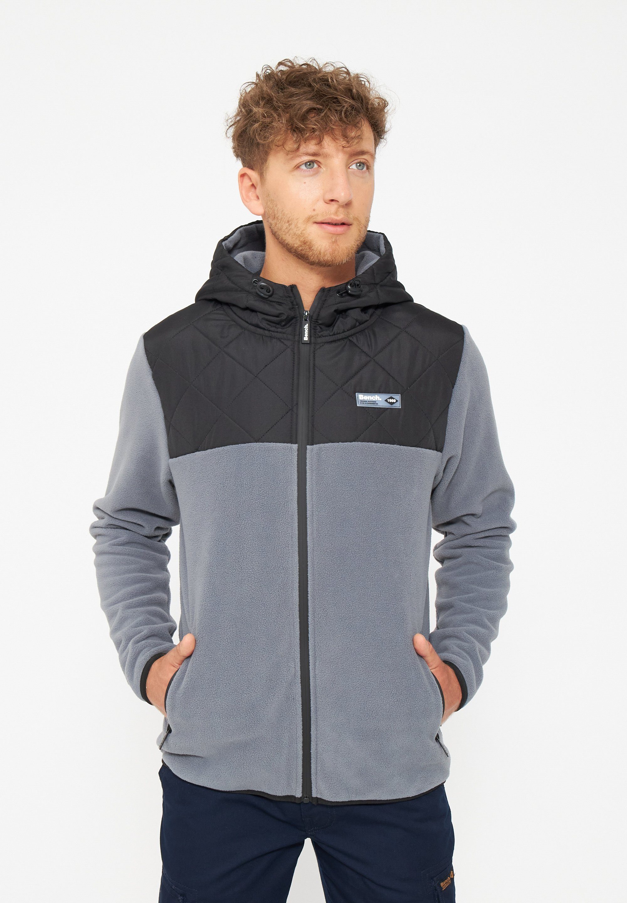 Bench. Fleecejacke TATRA Weiches Fleece