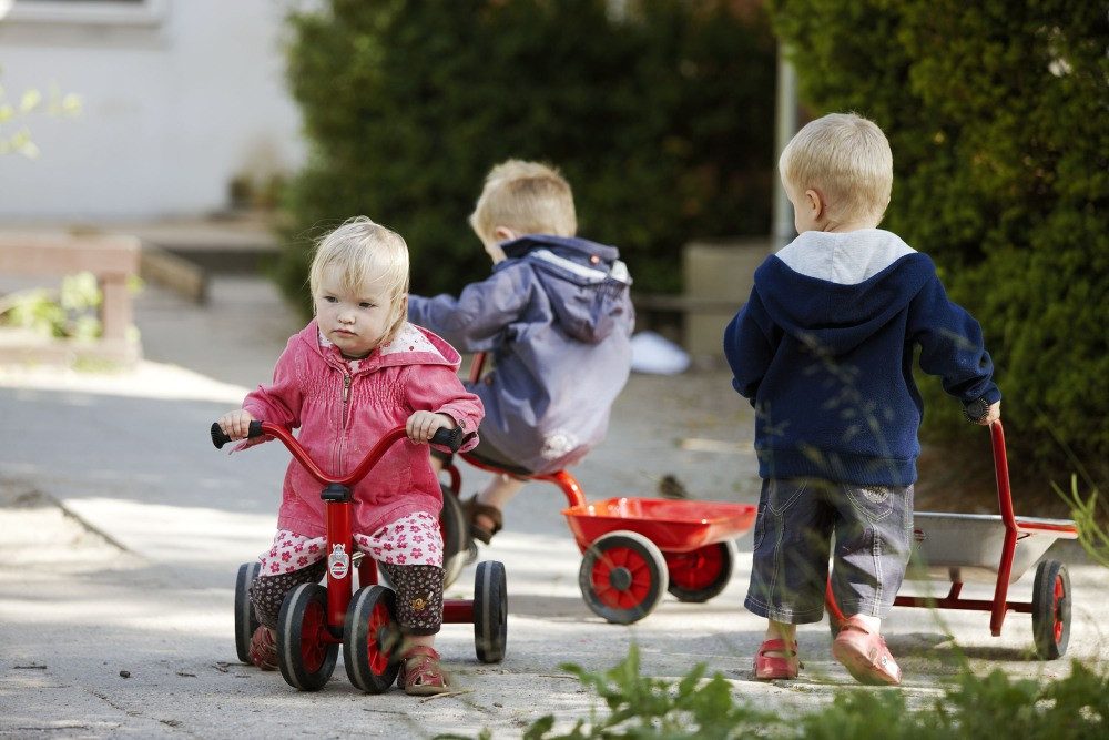 Winther Dreirad MINI Krippendreirad für Kinder – Robustes Dreirad