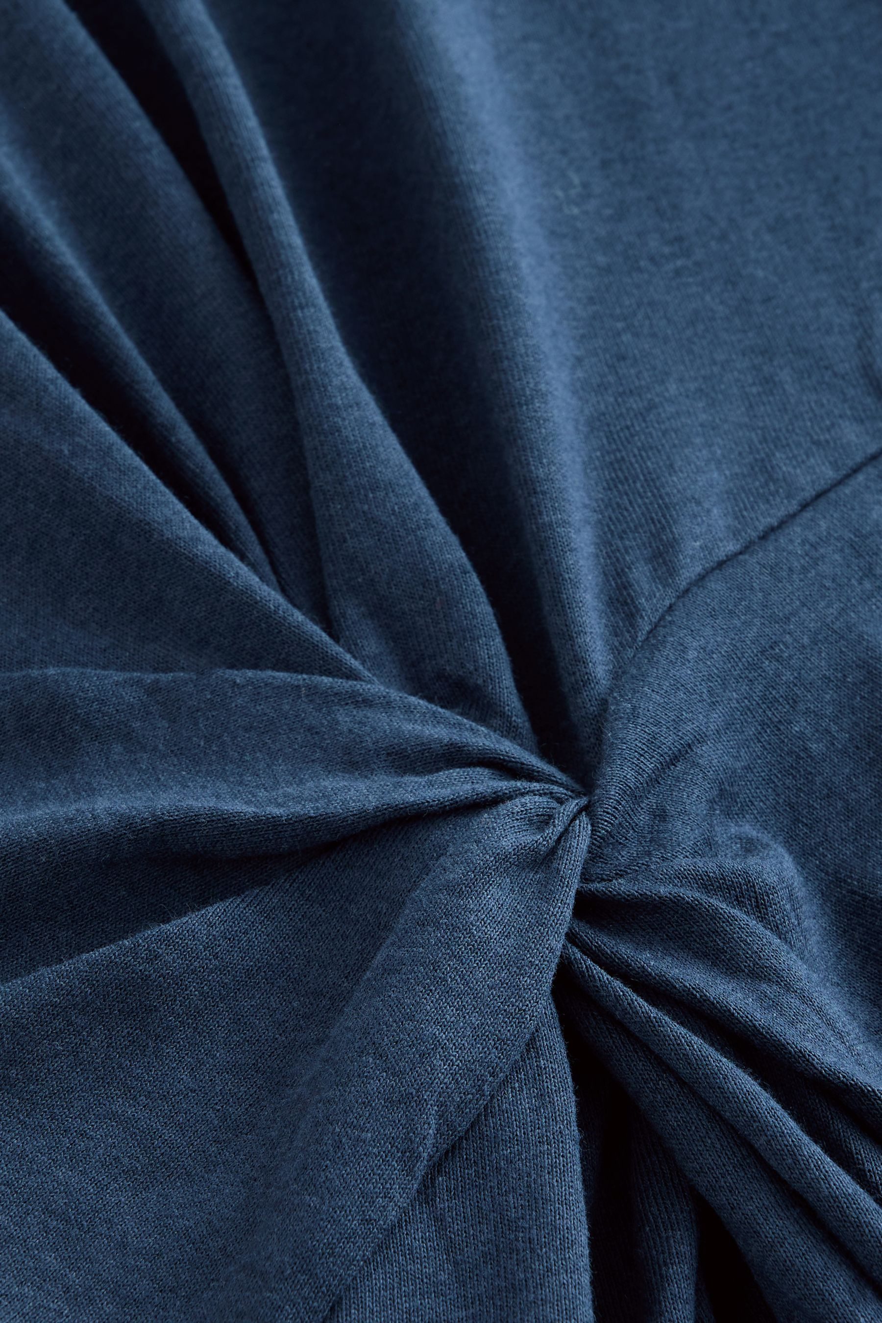 Next Shirtkleid Sommerliches T-Shirtkleid mit Drehung, Kurzgröße (1-tlg)