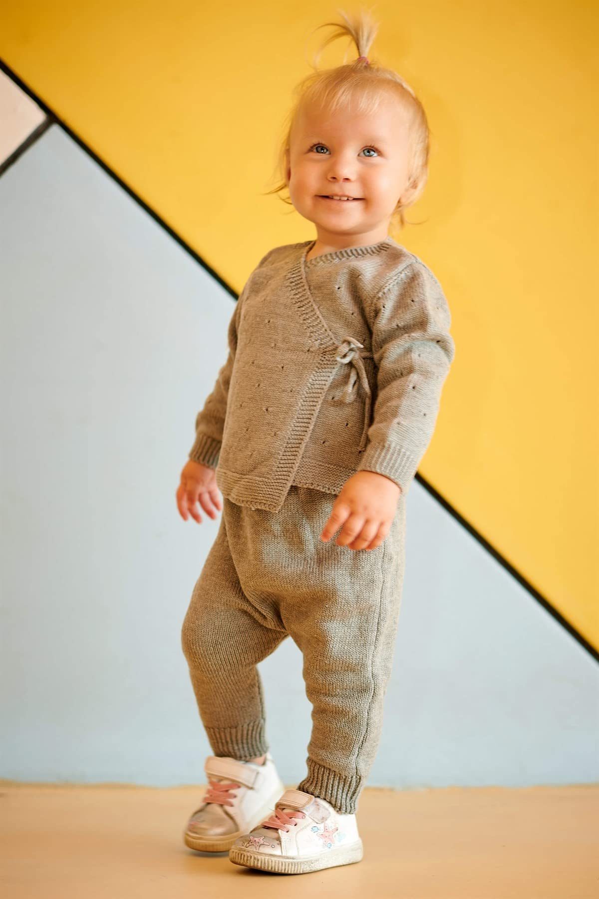 Minora Strickkleid Minora Baby Kleidungs Double-Set- Hose und Pullover