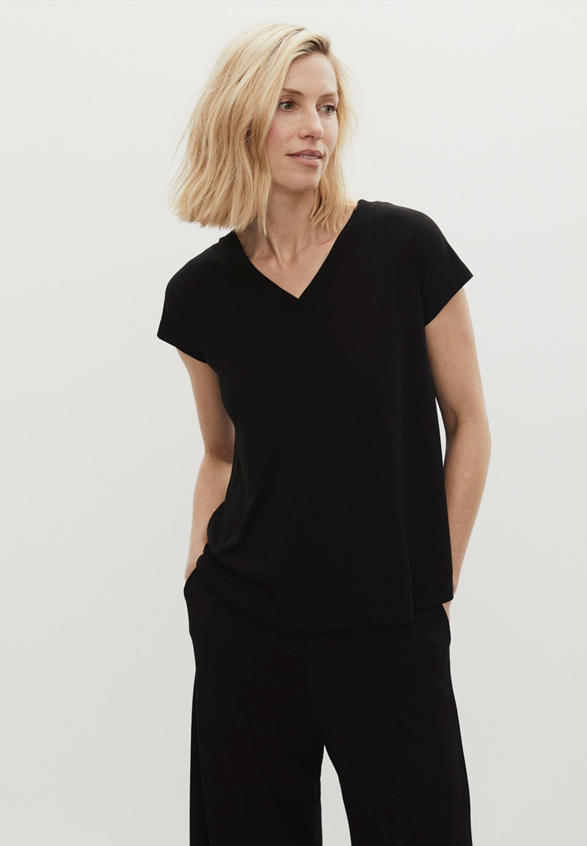 Masai Kurzarmshirt MaEfa Luftige Weite, feiner Griff, dezentes Design