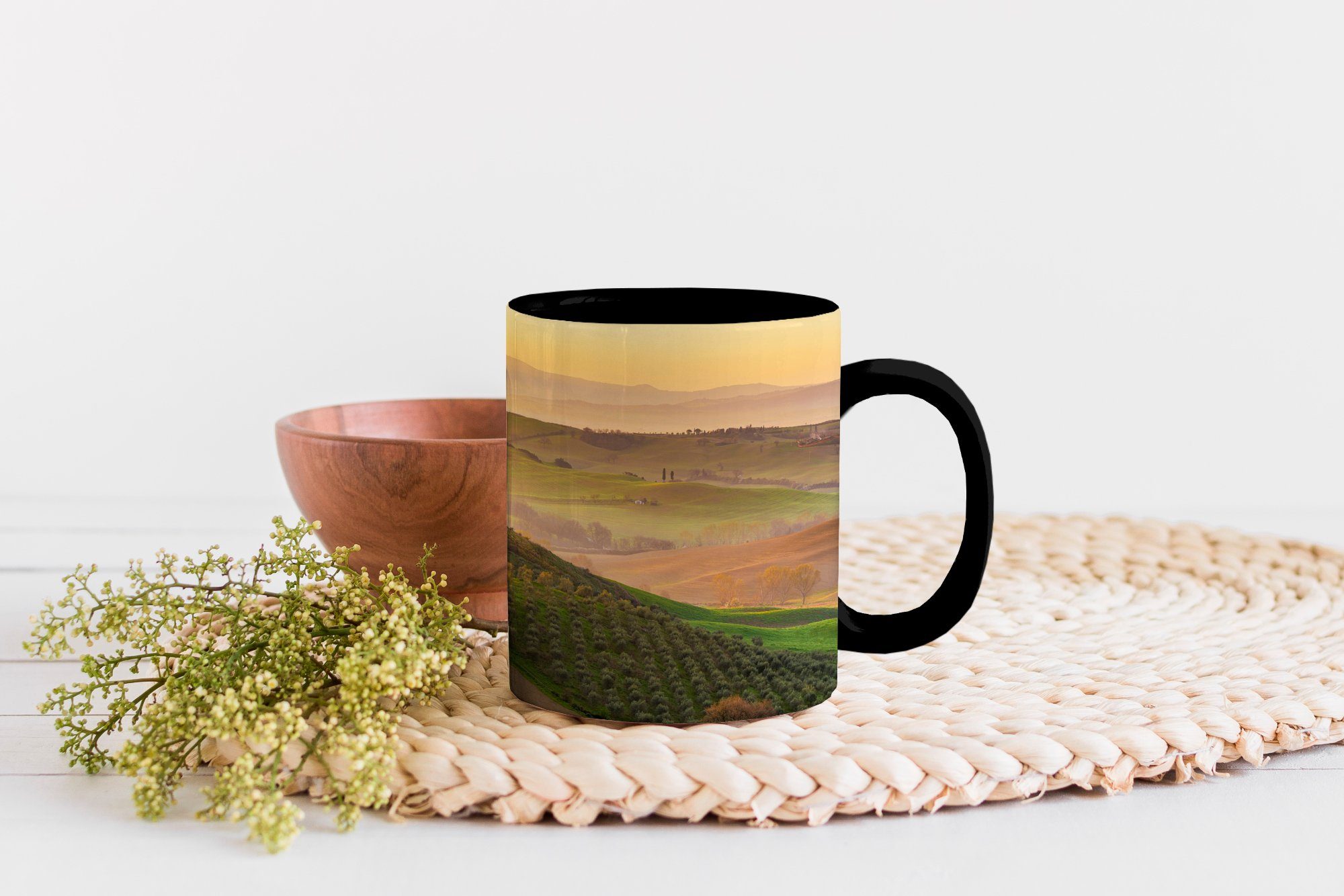 MuchoWow Farbwechsel, Geschenk Tasse Keramik, - Kaffeetassen, Hügel Teetasse, Zaubertasse, Toskana - Landschaft,