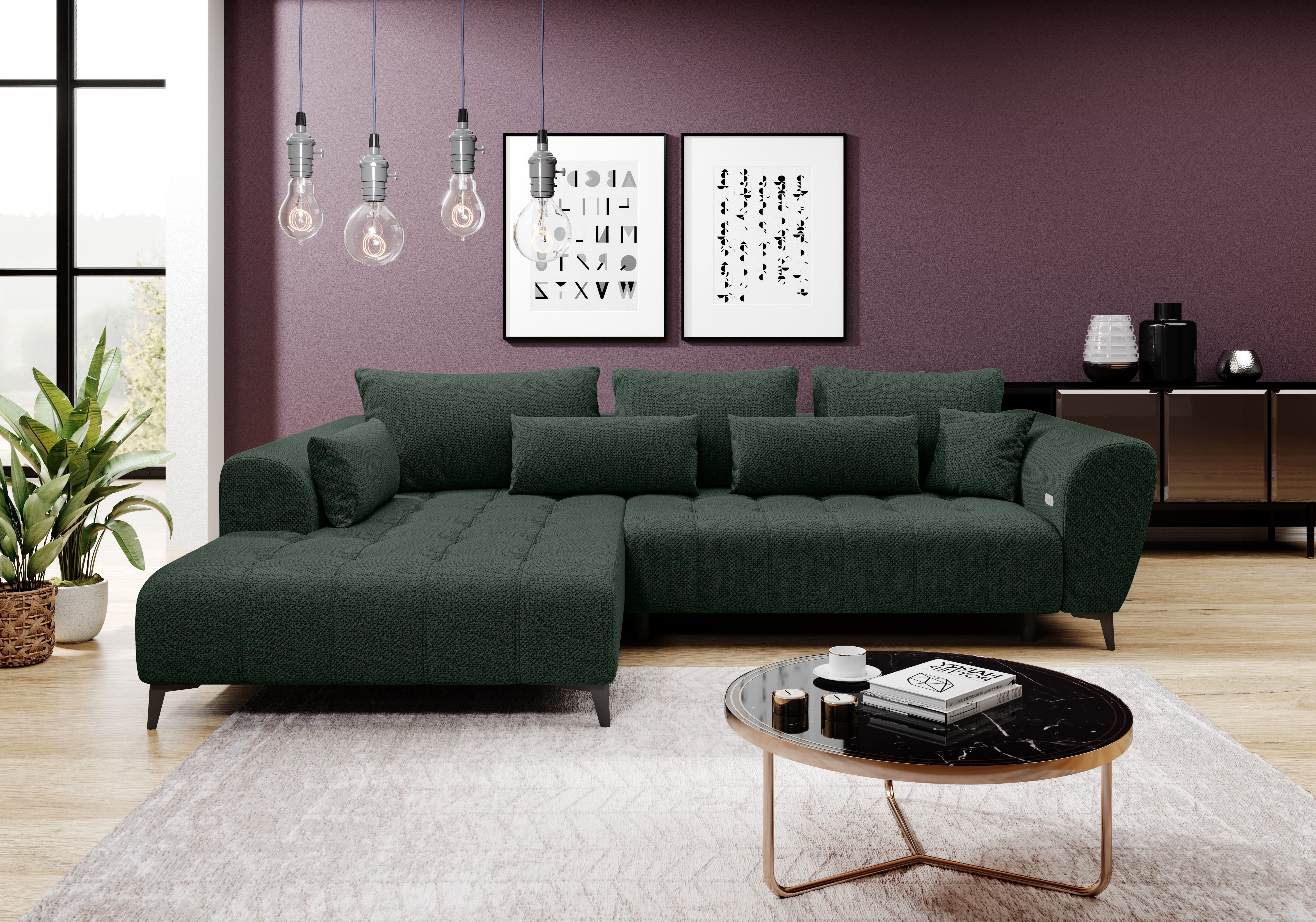 WERK2 Ecksofa Garay, XXL-Liegefläche: elektrisch ausziehbar auf ca. 228×126 cm, Luxus in Übergröße: XXL-Liegefläche, Komfort-Ottomane & stilvolle Füße