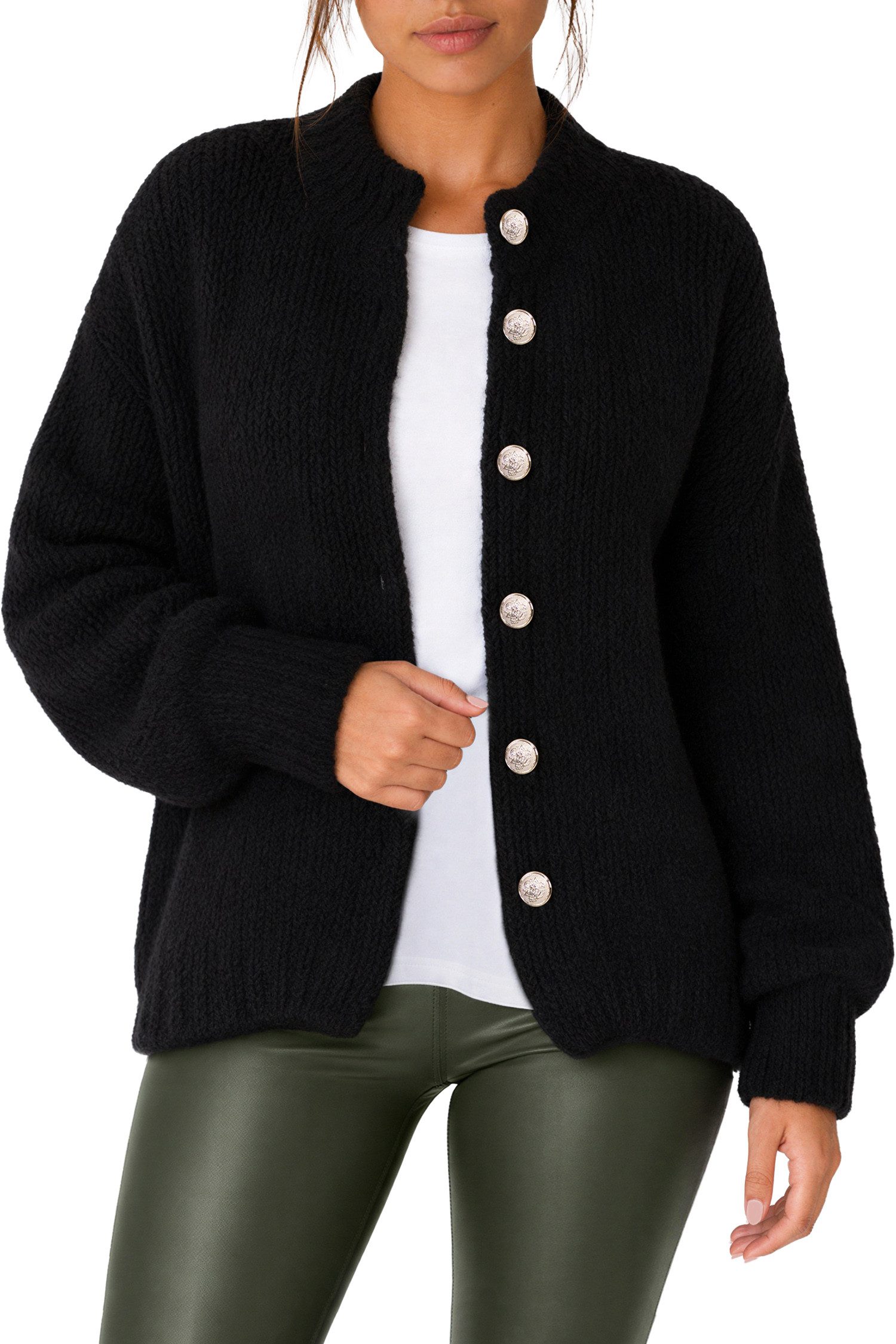 Reichstadt Strickjacke Damen Relaxed Fit Cardigan 25RSW094 (1-tlg) Knöpfe und Rundhalsausschnitt als stilvolle Design-Highlights