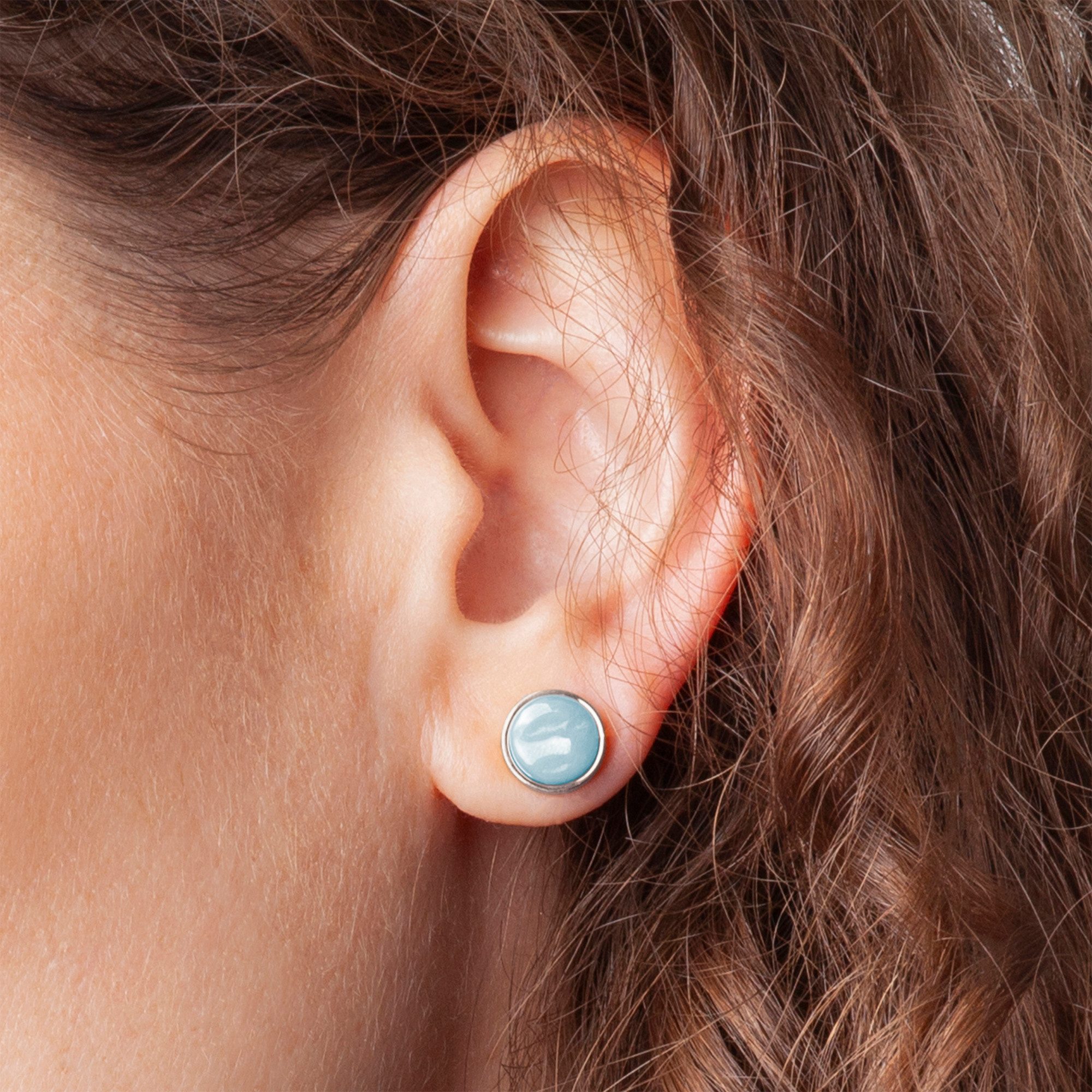 ALEXASCHA Paar Ohrstecker mit Ohrklemme Edelstahl Ohrstecker mit Stein • Perlmuttoptik • 8mm
