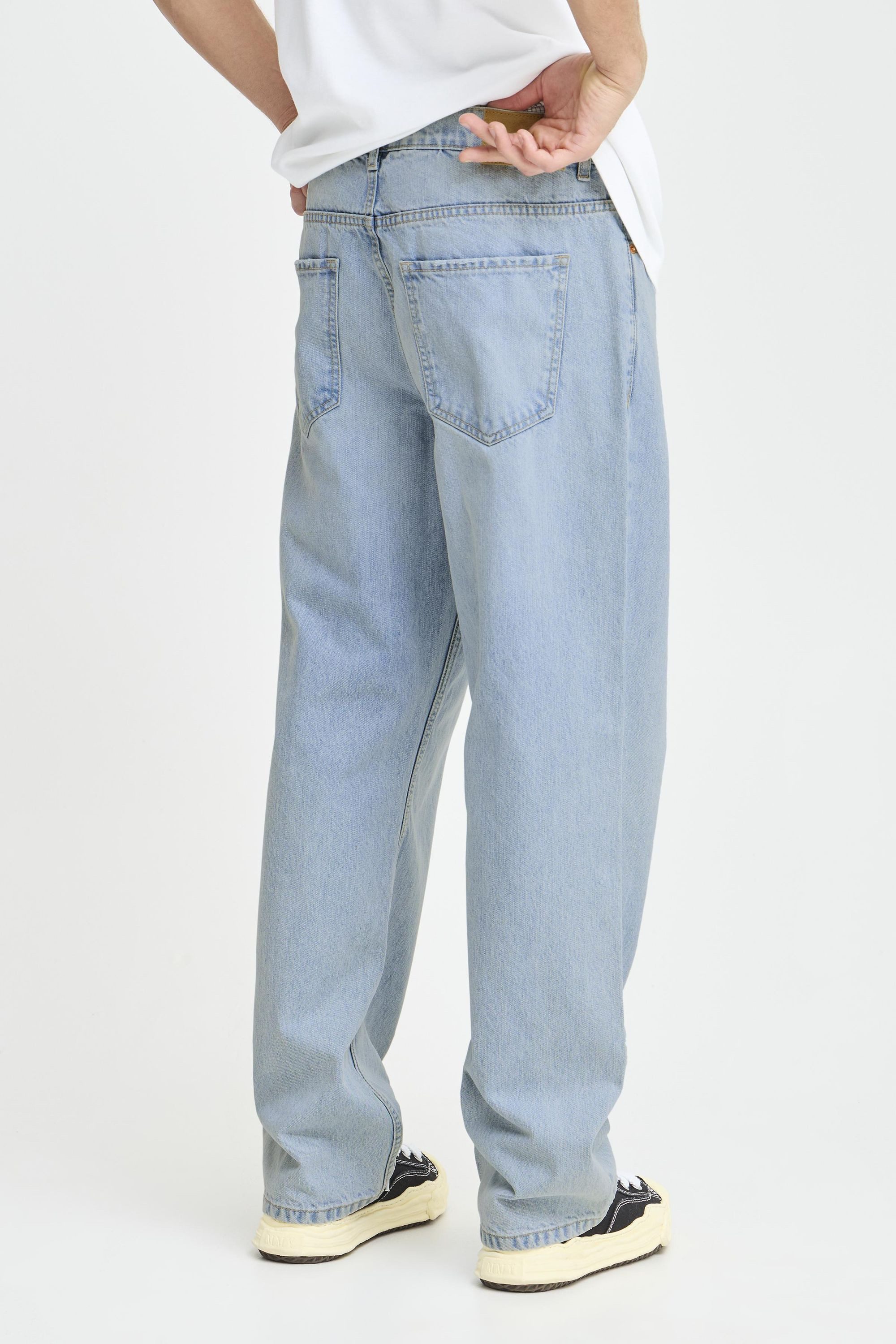 !Solid Bequeme Jeans SDTommy Jeanshose mit weitem Schnitt und geradem Bein - Tommy Fit