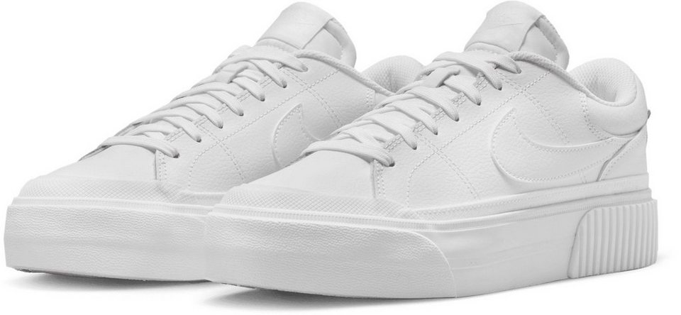 Nike Sportswear COURT LEGACY LIFT Sneaker, Die gepolsterte Ferse und die  weiche Zunge sorgen für ein weiches