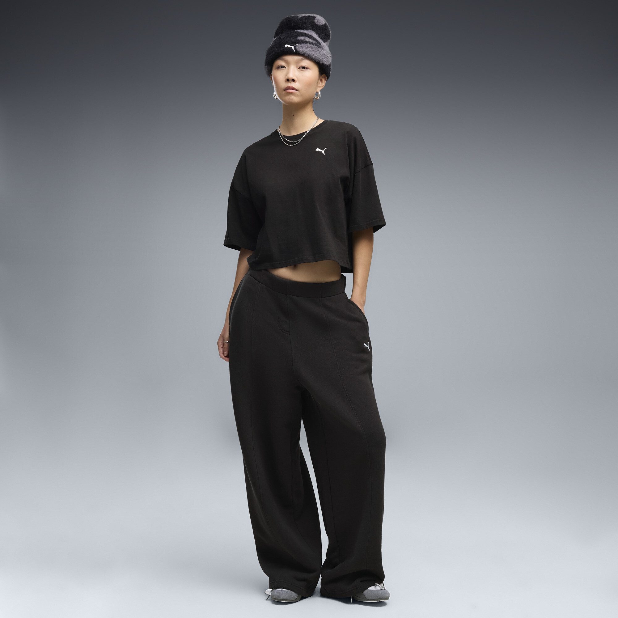 PUMA Sporthose Essentials Slouchy Pintuck Oversized Hose Damen
