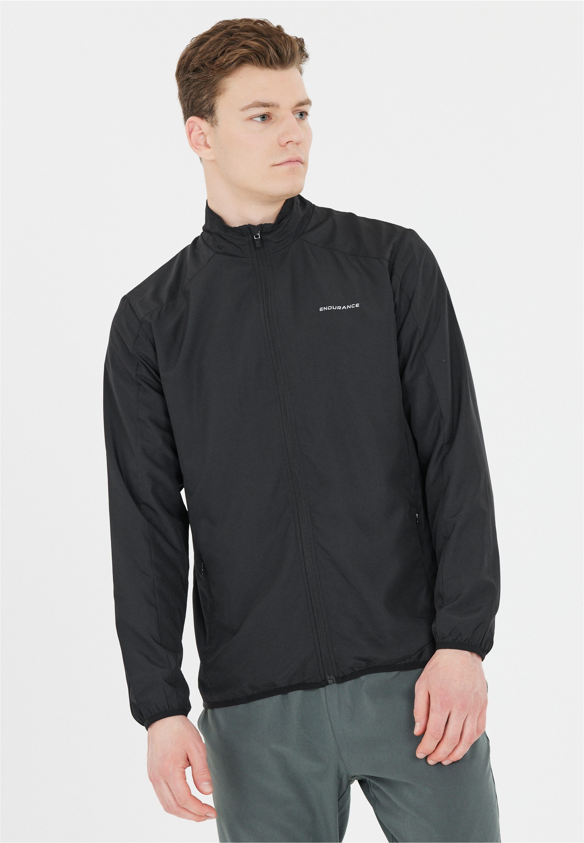 ENDURANCE Laufjacke Sylas aus strapazierfähigem und atmungsaktivem Material