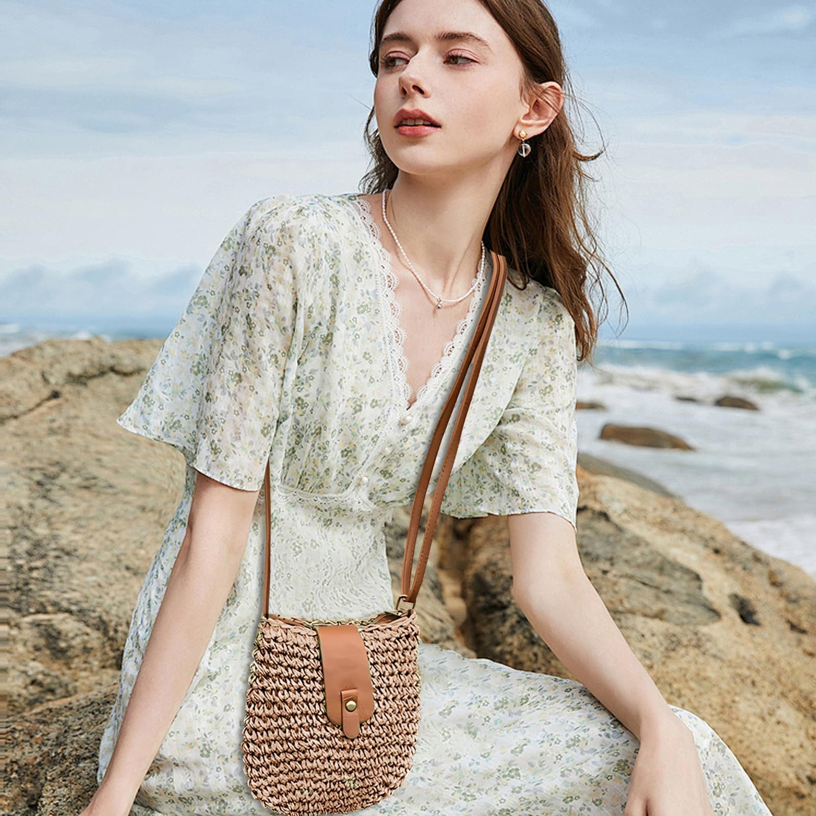 Bwecuy Umhängetasche Damen Strohtasche Boho Sommer Strandtasche mit Reißverschluss, Kleine Crossbody Schultertasche handgeflochten für Urlaub, Beach