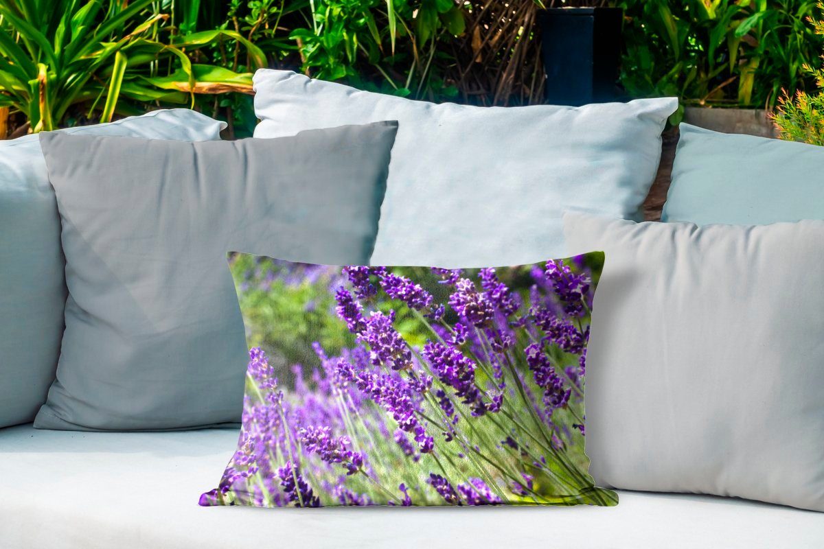 MuchoWow Dekokissen Leuchtend lila Dekokissenbezug, Polyester, der in Outdoor-Dekorationskissen, Kissenhülle Lavendel Natur