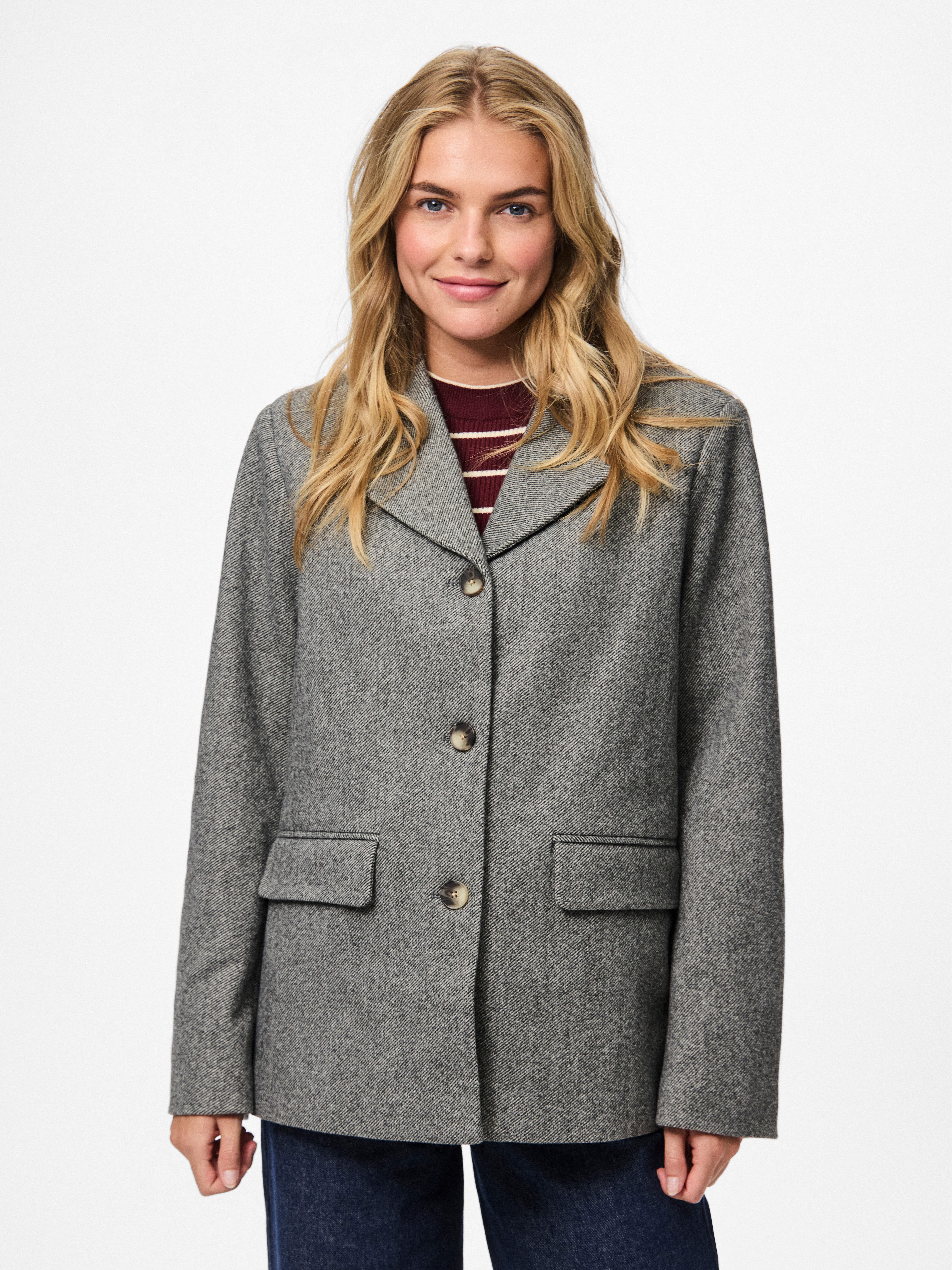 pieces Hemdjacke PCBIANCA LS BLAZER JACKET NOOS günstig online kaufen