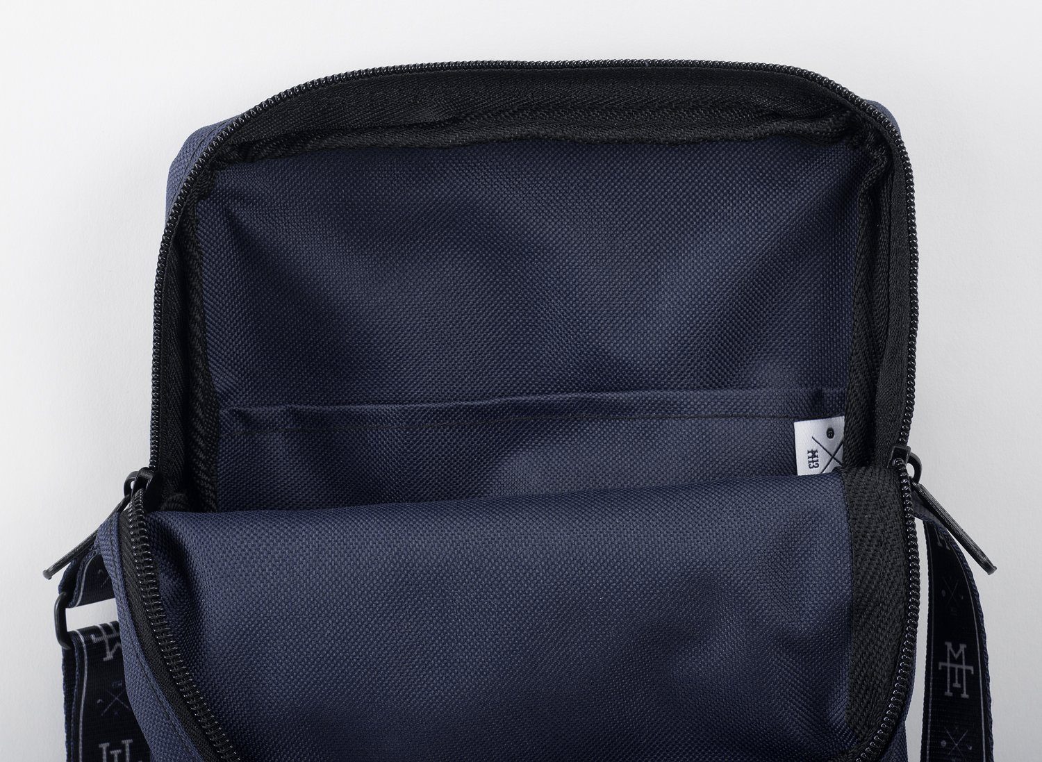 Manufaktur13 Umhängetasche Pusher Bag - Umhängetasche/ Brusttasche in versch. Farben