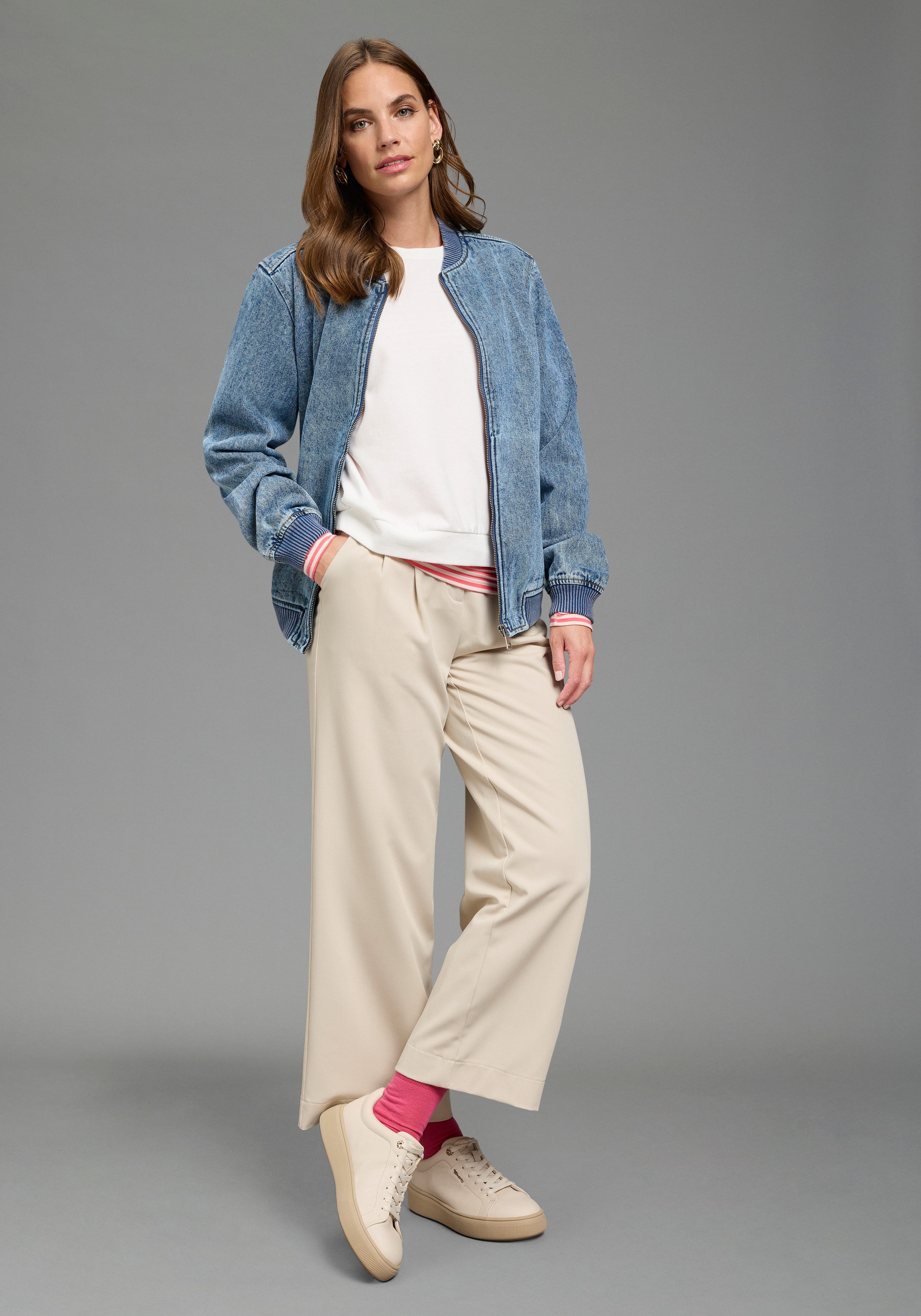 Zum Outfit 8