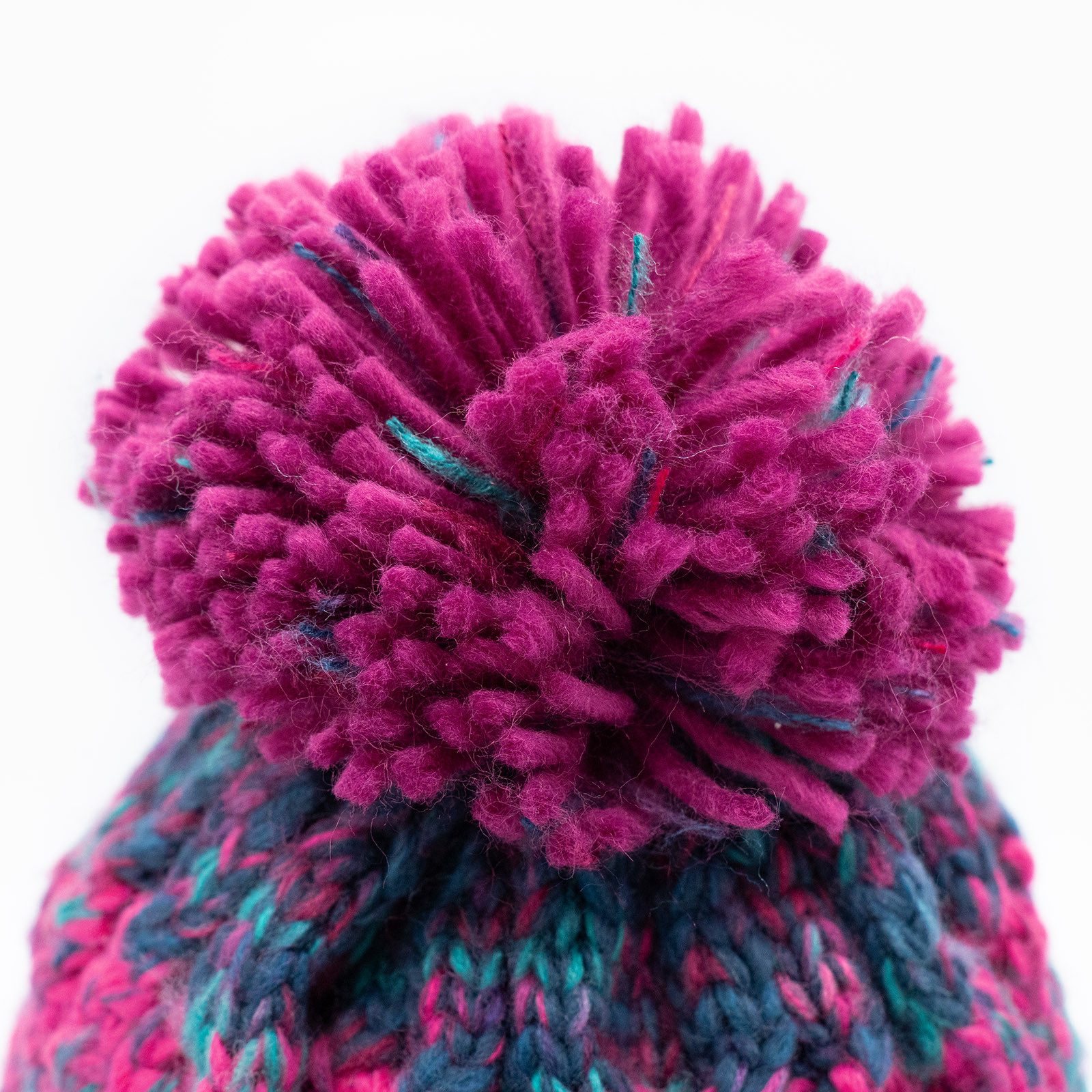 Weber GmbH Bommelmütze Weber Wintermütze mit Bommel Strickmütze Pink Unisex Damen Herren (1-St) Shearling bietet optimale Wärme für Ohren und Stirn