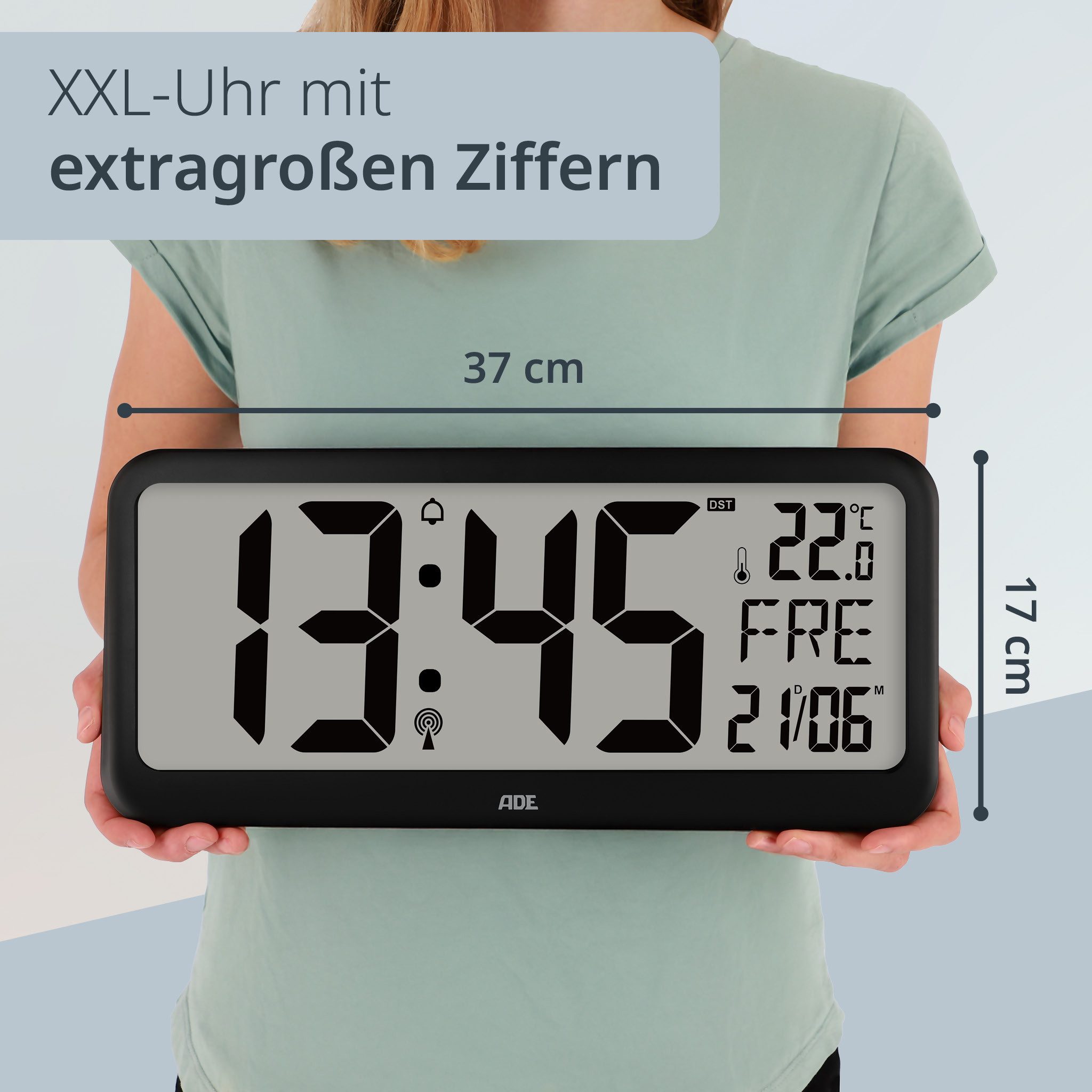 ADE Funkwanduhr Digitale Wanduhr XXL schwarz, zum Aufstellen, mit Alarm, mit Batterie (Temperaturanzeige, lautlos, ohne Tickgeräusche, perfekt für Senioren)