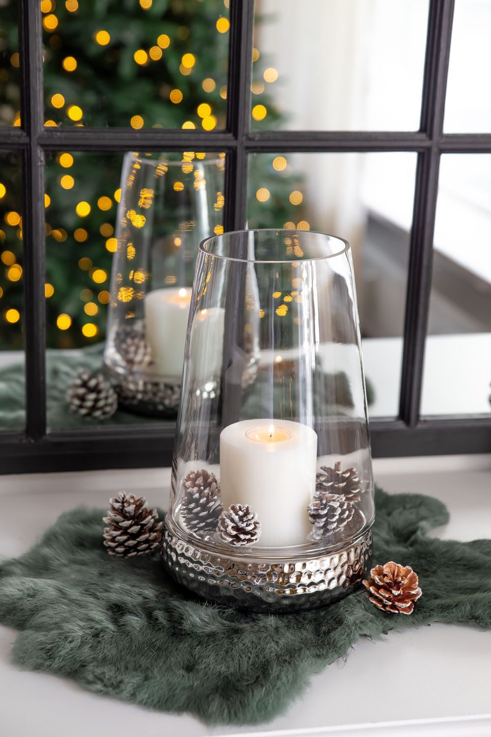 EDZARD Windlicht Bora, Glas, Silber-Optik, Laterne für Stumpenkerzen, Ø 18 cm