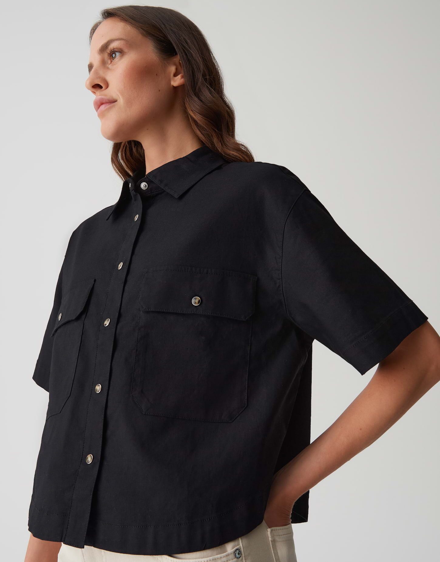 OPUS Kurzarmbluse FRINGO Boxy Fit aus Leinen Mix – Bild 4 von 5