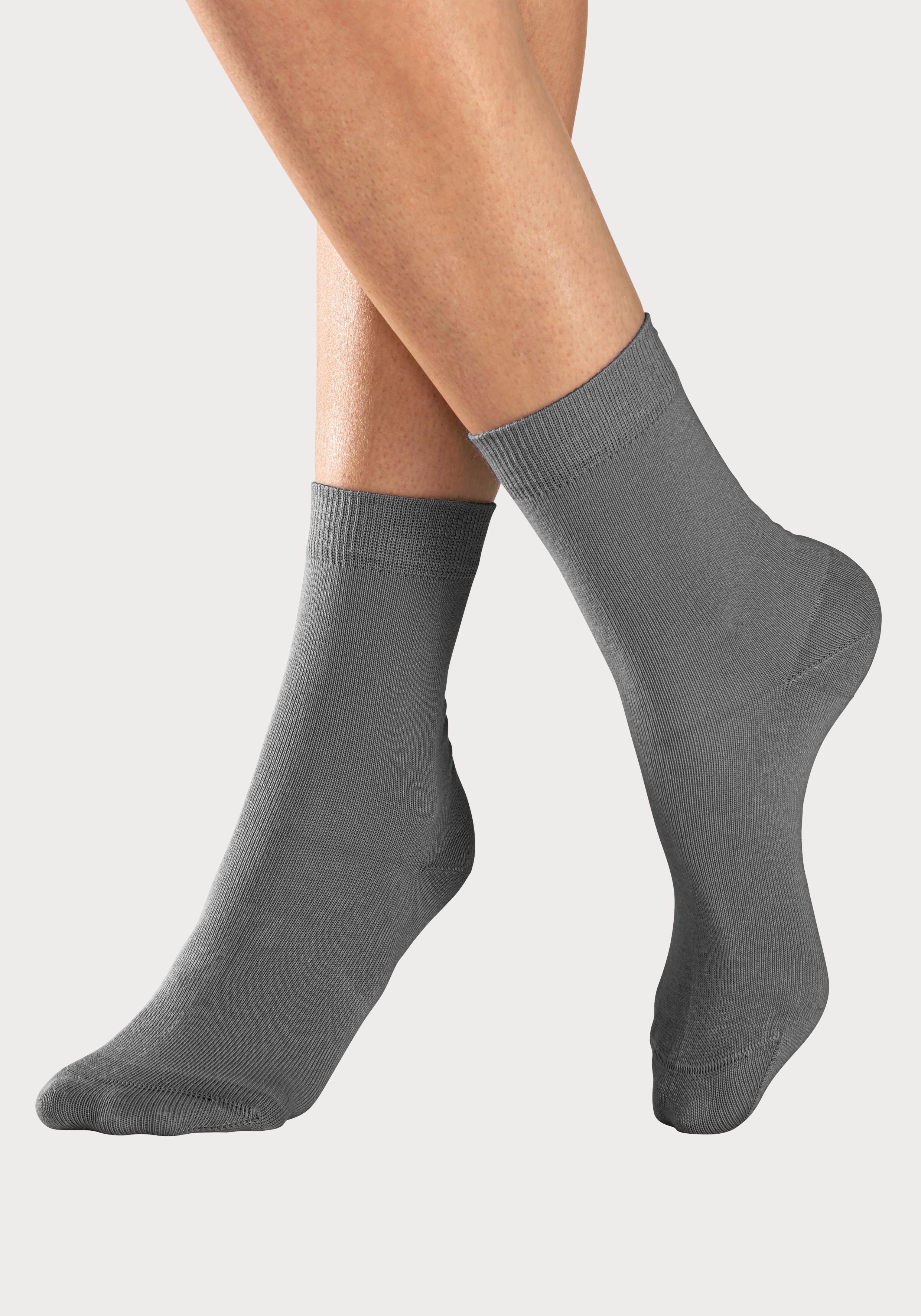 H.I.S Socken für Kinder Damen Unisex aus Baumwolle atmungsaktiv Mittelhocher Schaft (Packung, 4-Paar, Gr. 27-30 bis 39-42) in unterschiedlichen Farbzusammenstellungen. € 9,99, (€ 2,50 pro 1 Paar).