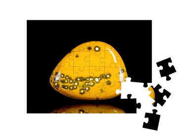 puzzleYOU Puzzle Getrümmerter gelber Jaspisstein, Mineralogie, 48 Puzzleteile, puzzleYOU-Kollektionen Menschen, Esoterik