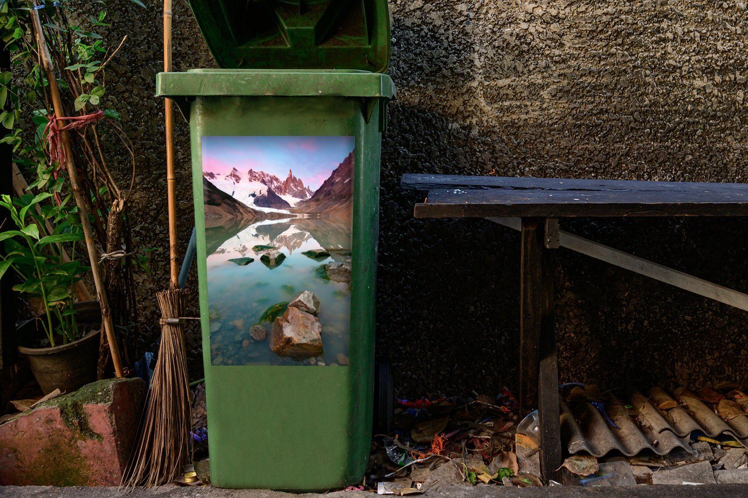 Abfalbehälter Berge die MuchoWow Sticker, auf St), Wandsticker in Argentinien (1 Container, Sonnenaufgang Mülltonne, des Mülleimer-aufkleber, Blick bei Cerro Chaltén