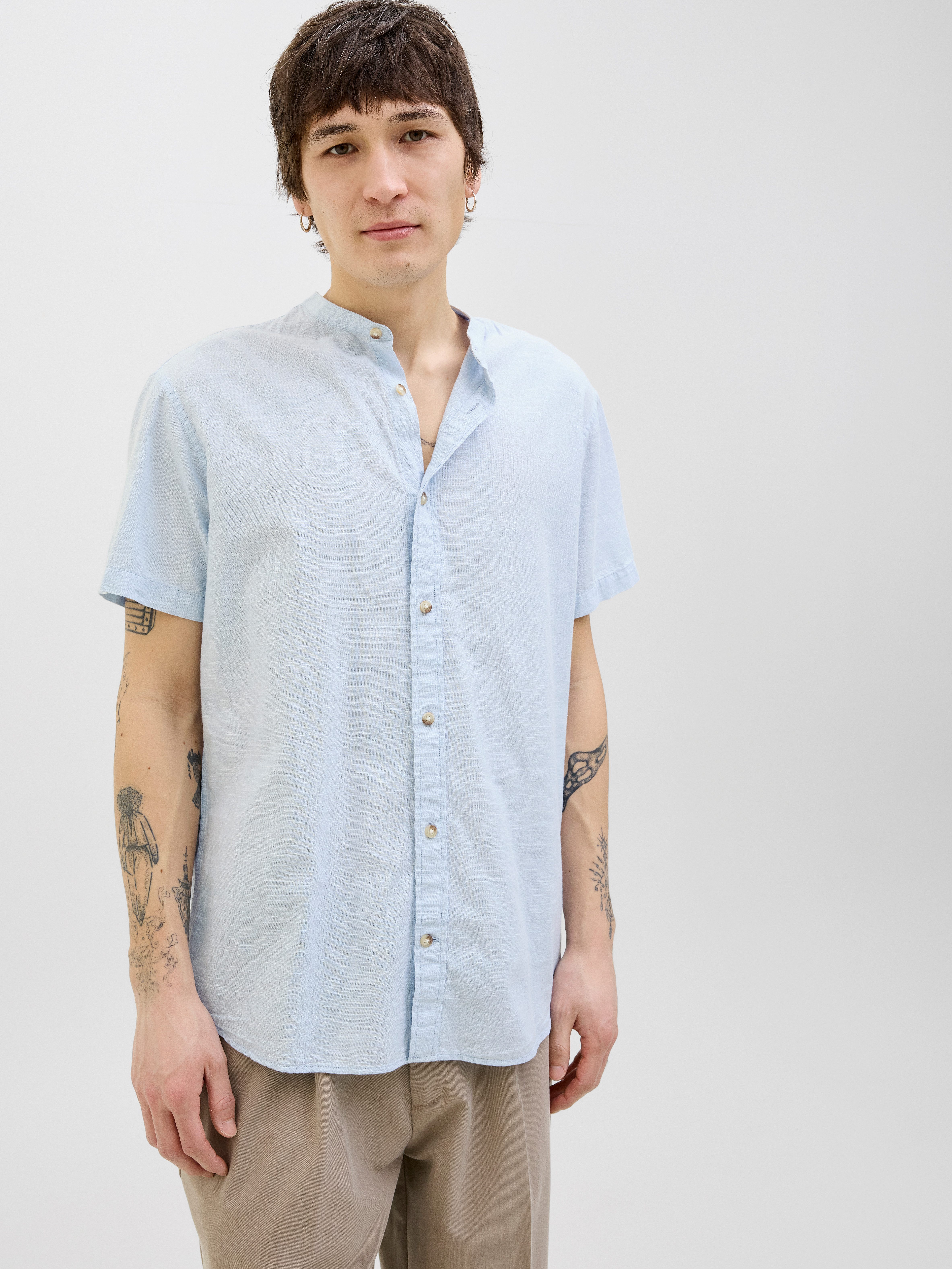 Jack & Jones Kurzarmhemd JJESUMMER BAND SHIRT SS SN mit Bandkragen günstig online kaufen
