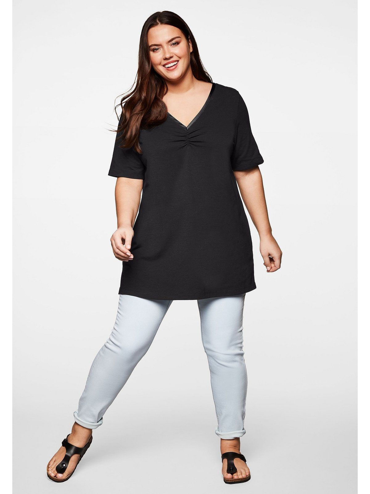 Sheego Longshirt Raffung Größen mit Große schwarz