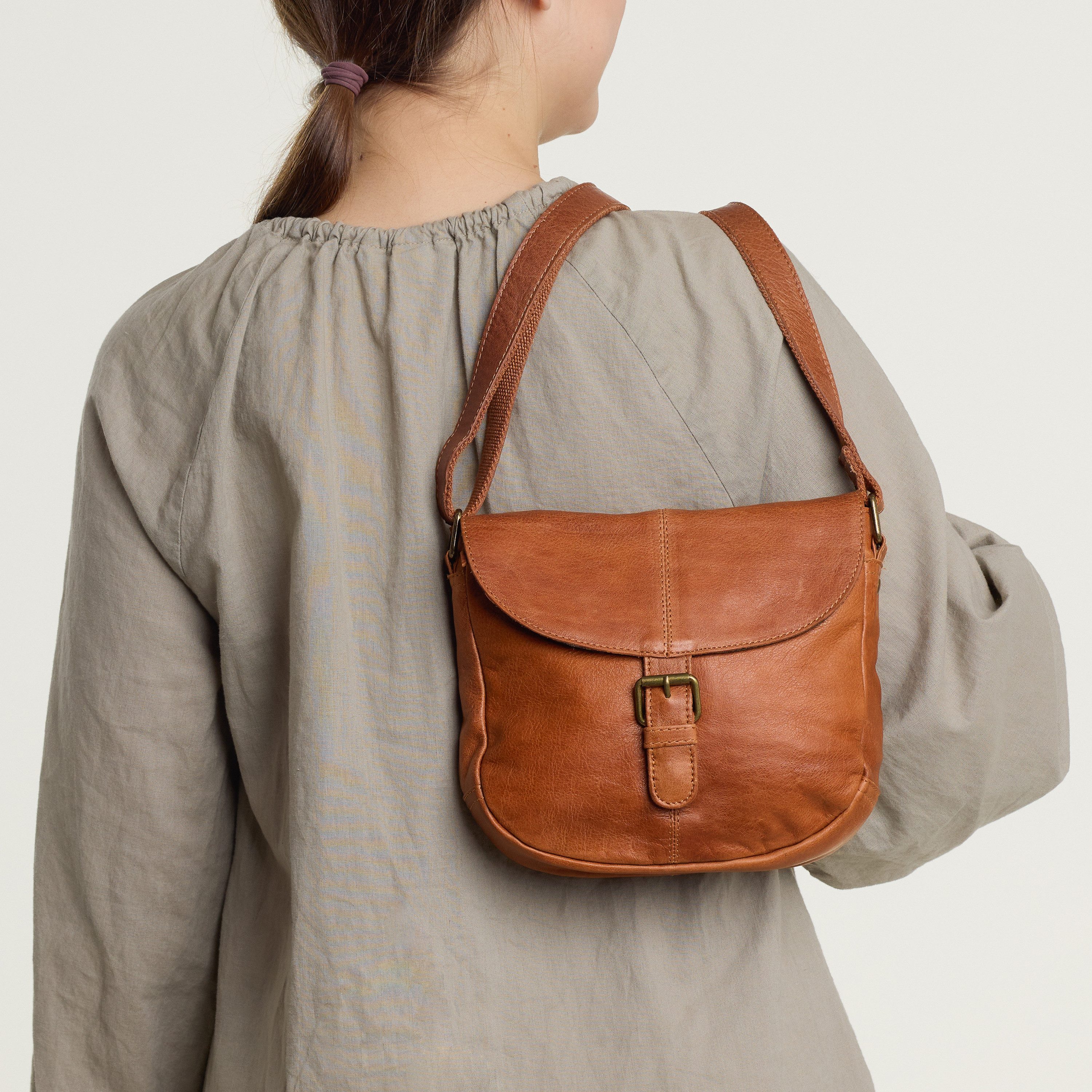 Gusti Leder Umhängetasche Gusti Leder Umhängetasche Candice (1-tlg)
