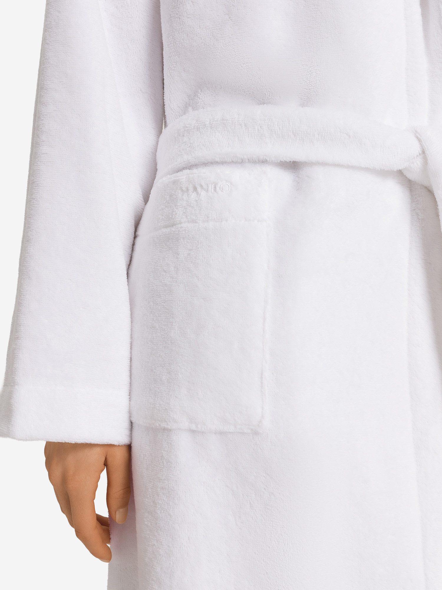 Hanro Morgenmantel Robe Selection