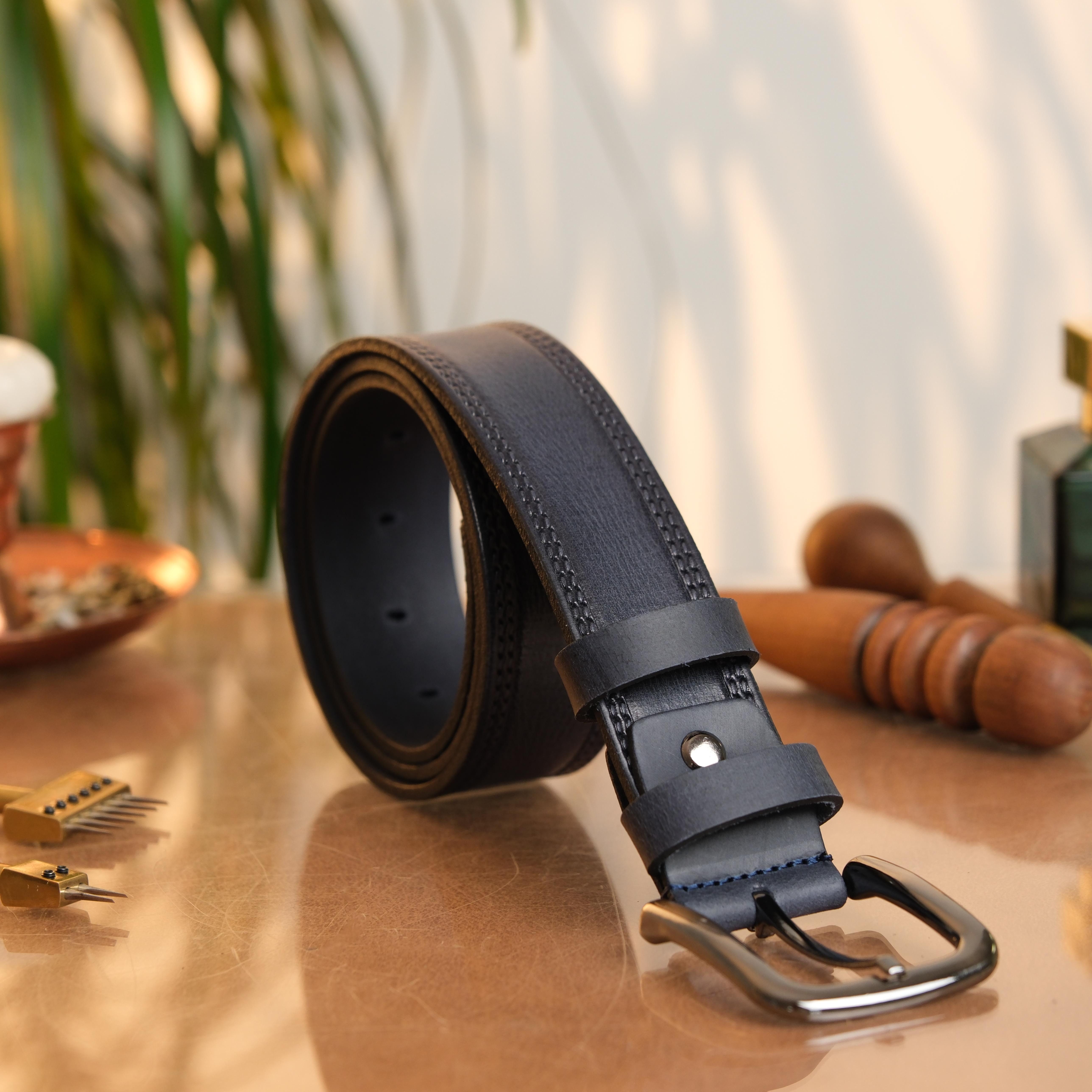 herémood Ledergürtel Gürtel Herren 4cm breit Ledergürtel Jeans Premium Geschenke für Männer (100 % Echtleder Gürtel handgefertigt, hochwertig verarbeitet, kürzbar, 1-St., Blau 120 cm – 4 cm breit – echtes, robustes Büffelleder, langlebig) Ledergürtel Herren Blau – robust & edel, ideales Herrengeschenk