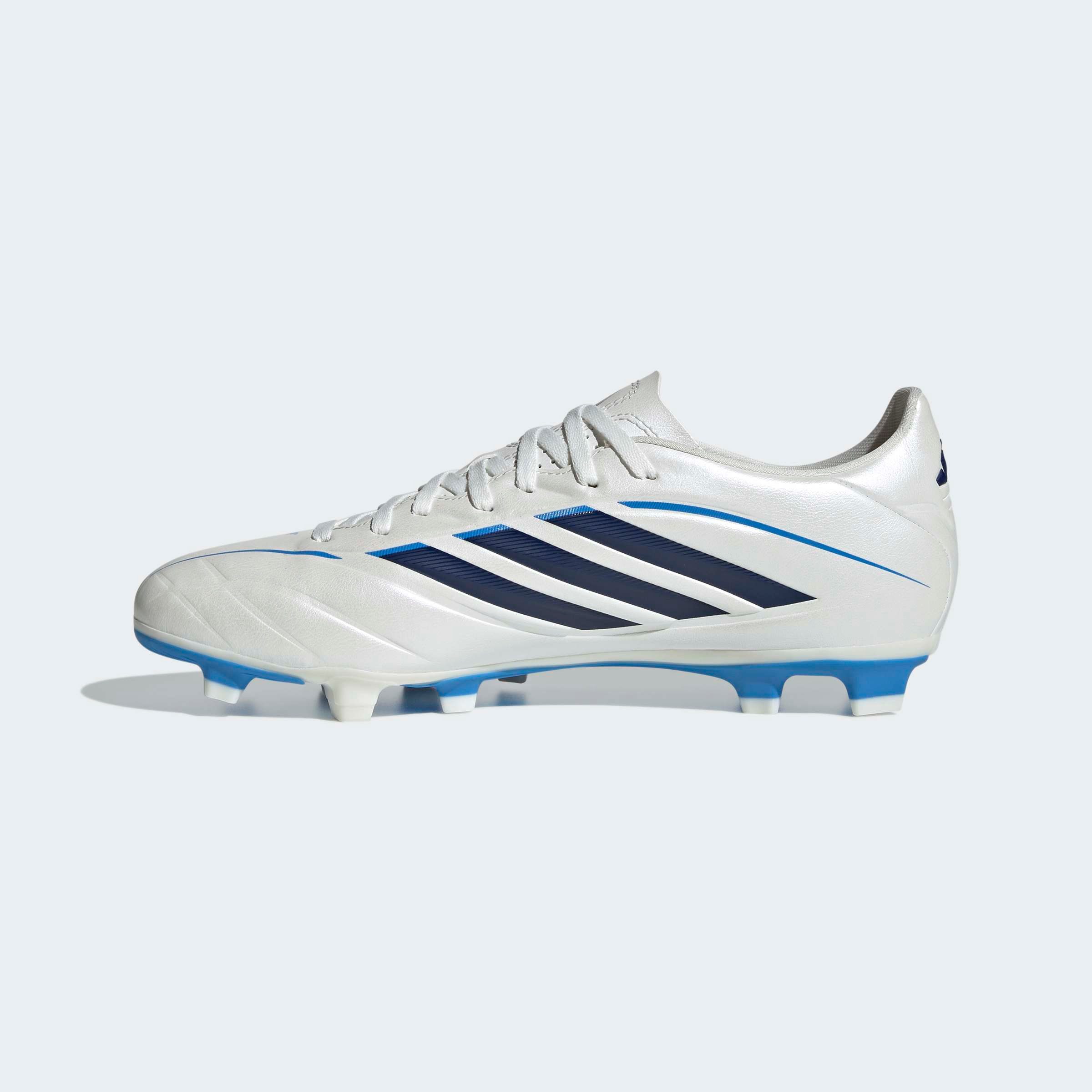 adidas Performance COPA PURE IV CLUB, FESTE BÖDEN/MULTI GROUND Fußballschuh für viele verschiedene Böden geeignet
