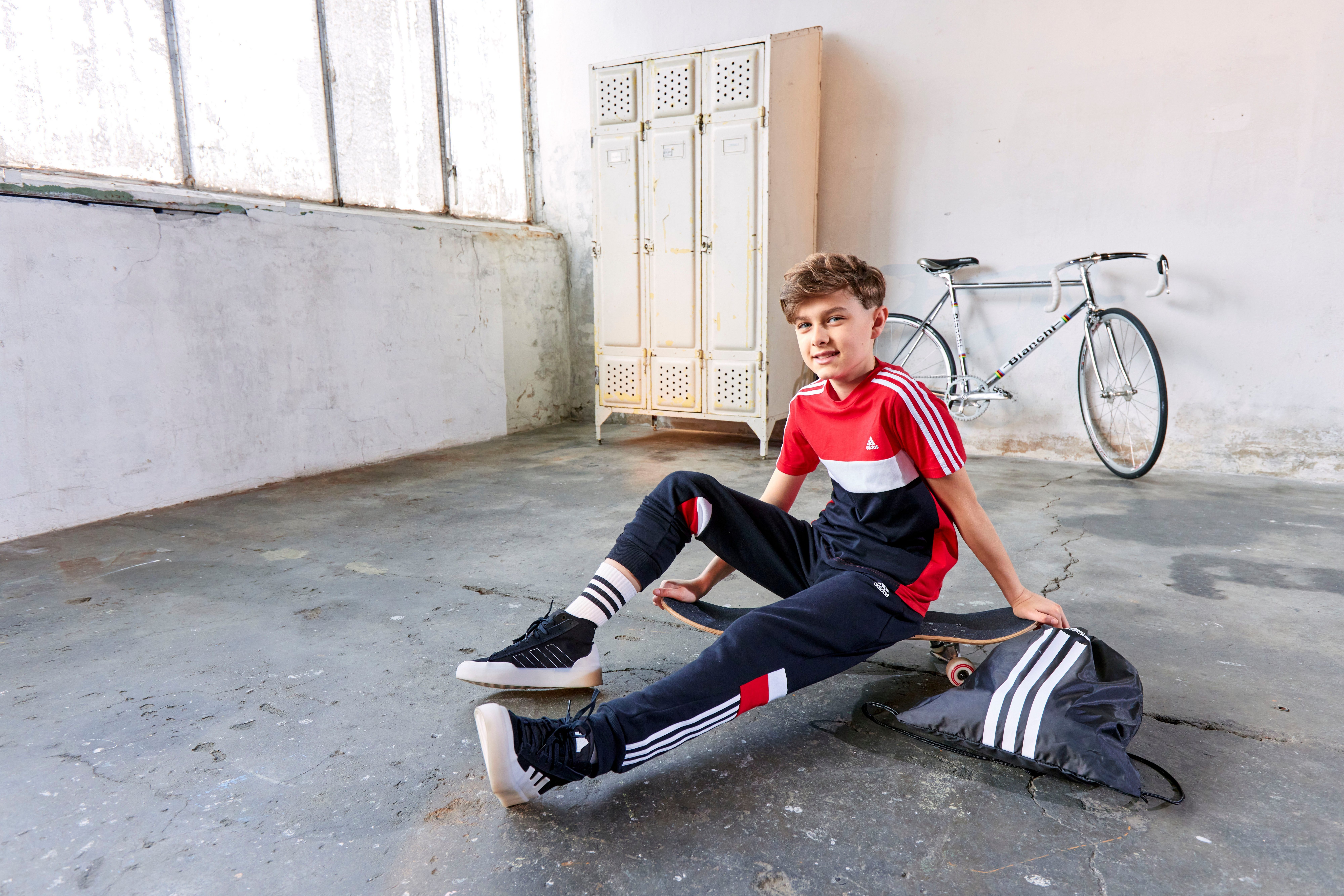 COTTON 3-STREIFEN T-Shirt KIDS Scarlet COLORBLOCK / White TIBERIO Better adidas / Sportswear Black