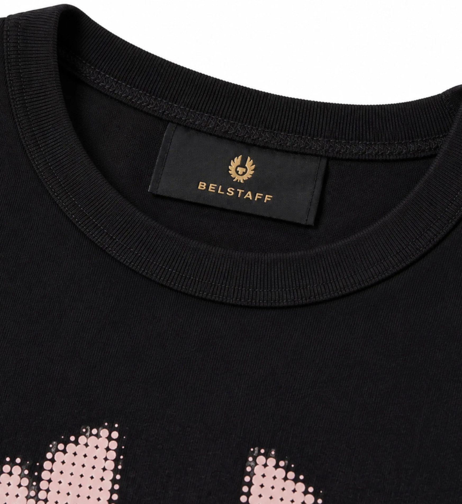 Belstaff T-Shirt London Retro Bitmap Logo Iconic Tee Cotton Regular Cut (1-tlg) Großflächiger Bitmap-Phoenix-Print auf der Vorderseite